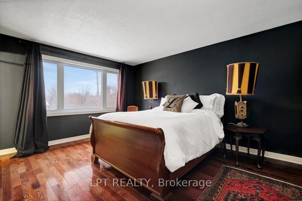 Photo 25 of 56 Sandhurst Court, Ottawa, Mooneys Bay/Riverside Park — HOMEH