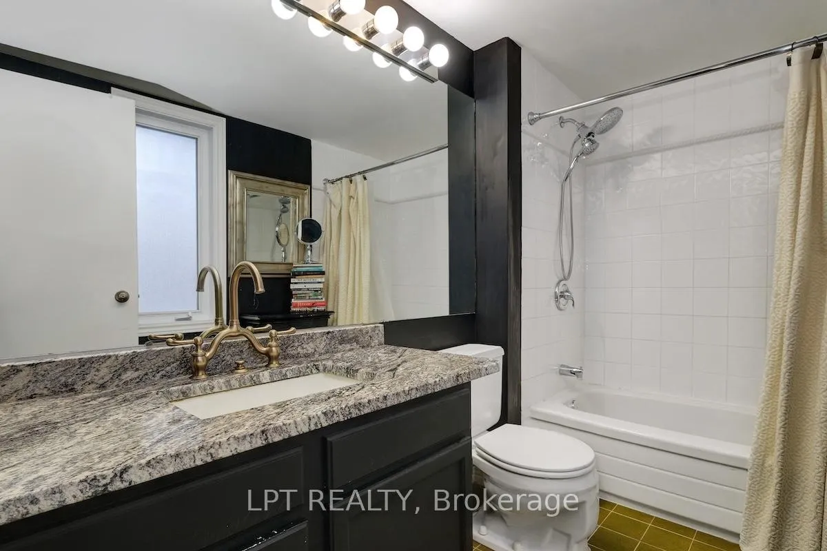 Photo 28 of 56 Sandhurst Court, Ottawa, Mooneys Bay/Riverside Park — HOMEH