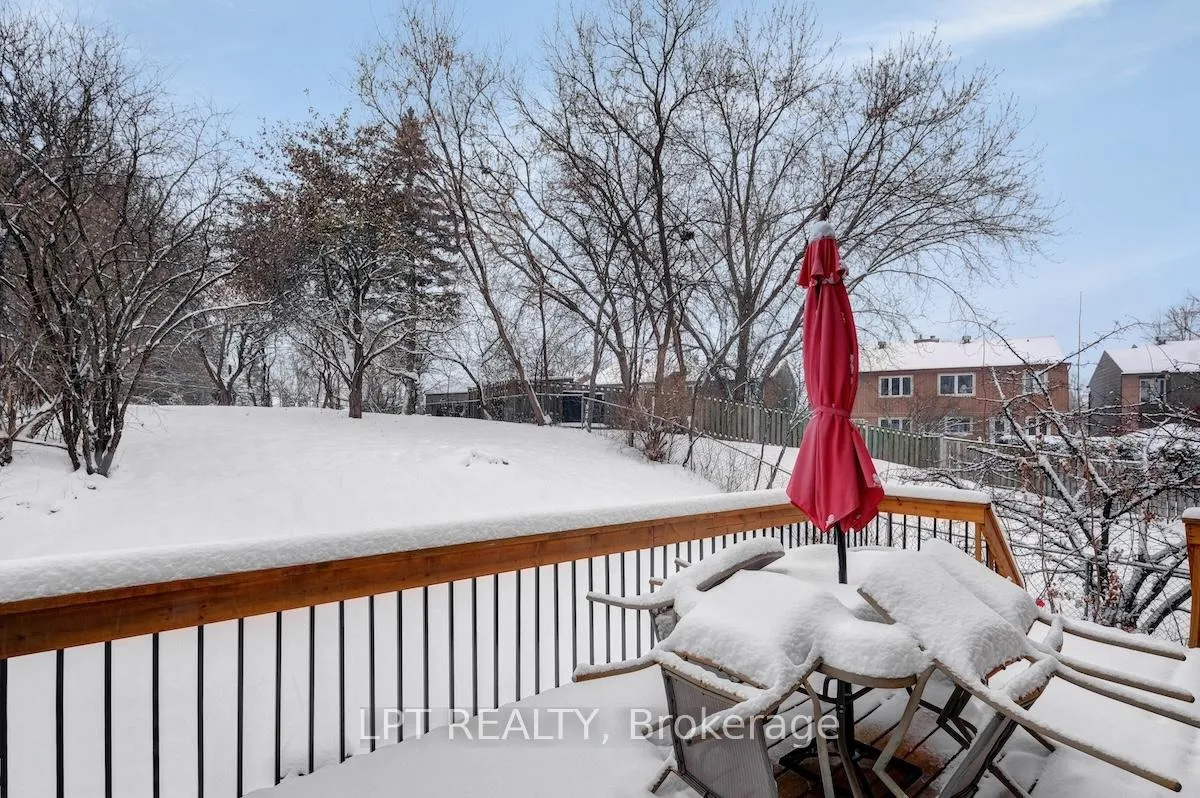 Photo 40 of 56 Sandhurst Court, Ottawa, Mooneys Bay/Riverside Park — HOMEH