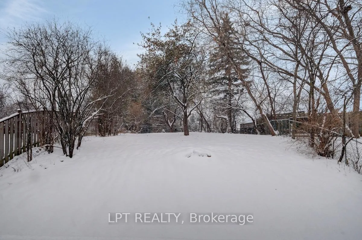 Photo 42 of 56 Sandhurst Court, Ottawa, Mooneys Bay/Riverside Park — HOMEH