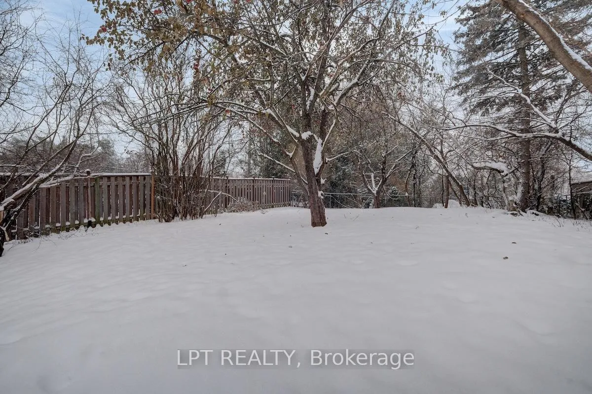 Photo 44 of 56 Sandhurst Court, Ottawa, Mooneys Bay/Riverside Park — HOMEH