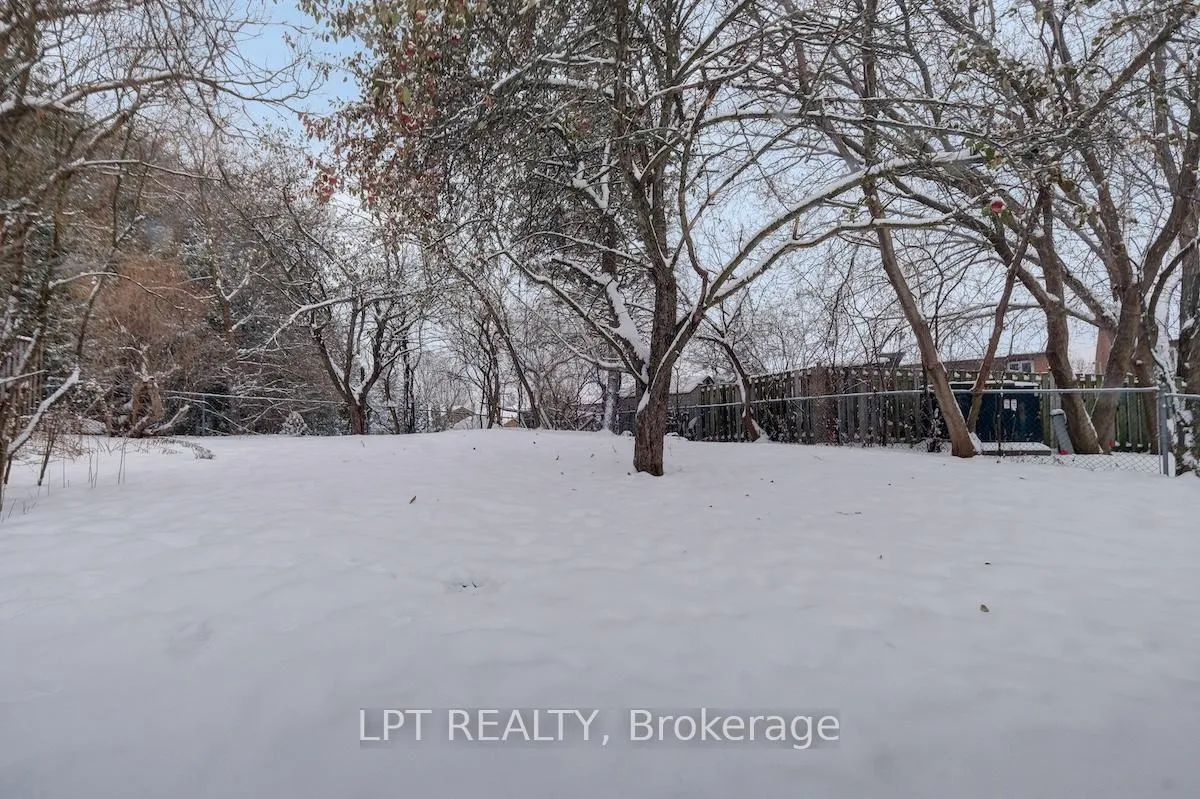 Photo 45 of 56 Sandhurst Court, Ottawa, Mooneys Bay/Riverside Park — HOMEH