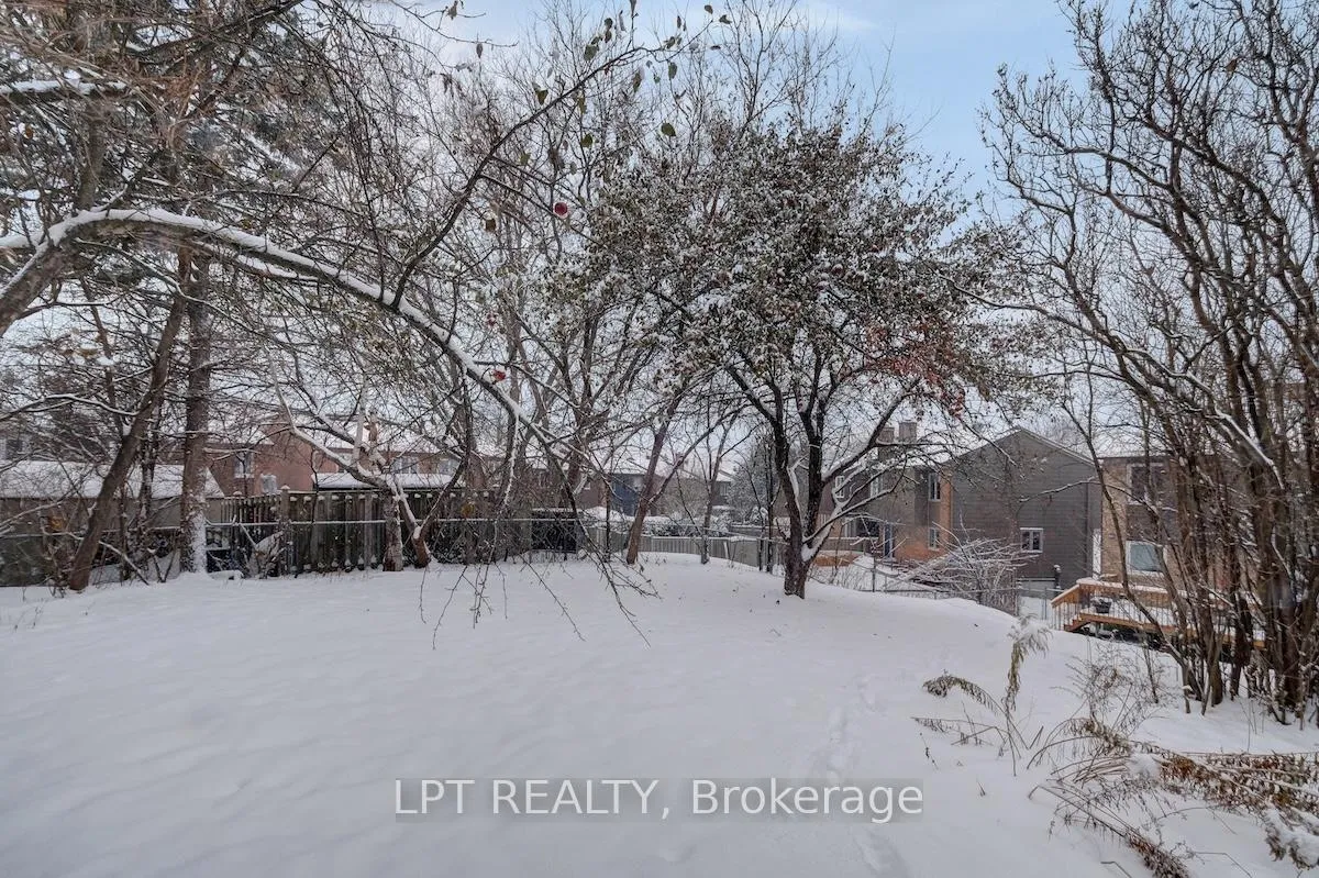 Photo 46 of 56 Sandhurst Court, Ottawa, Mooneys Bay/Riverside Park — HOMEH