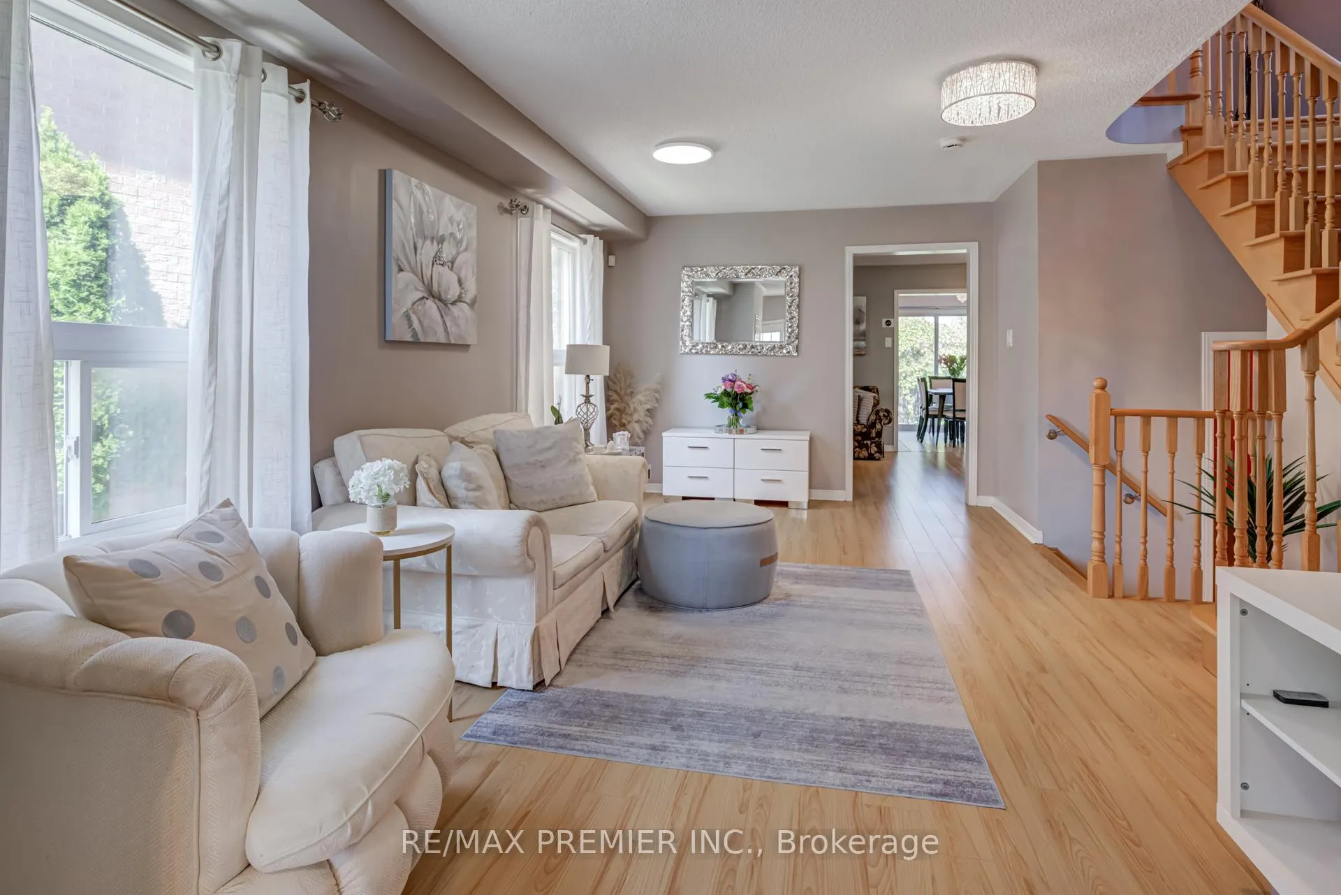 Photo 9 of 89 Ronan Crescent, Vaughan, Sonoma Heights — HOMEH