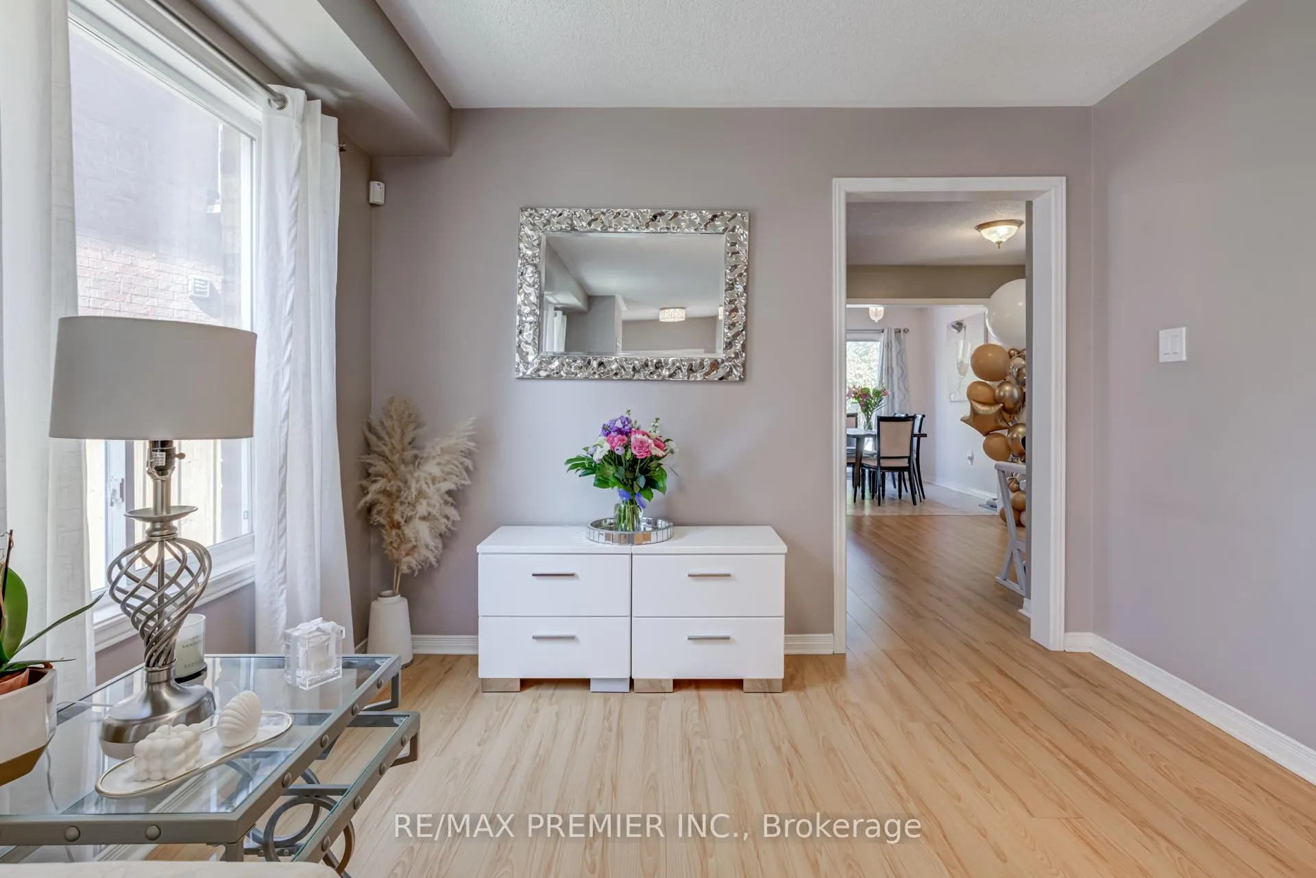 Photo 12 of 89 Ronan Crescent, Vaughan, Sonoma Heights — HOMEH