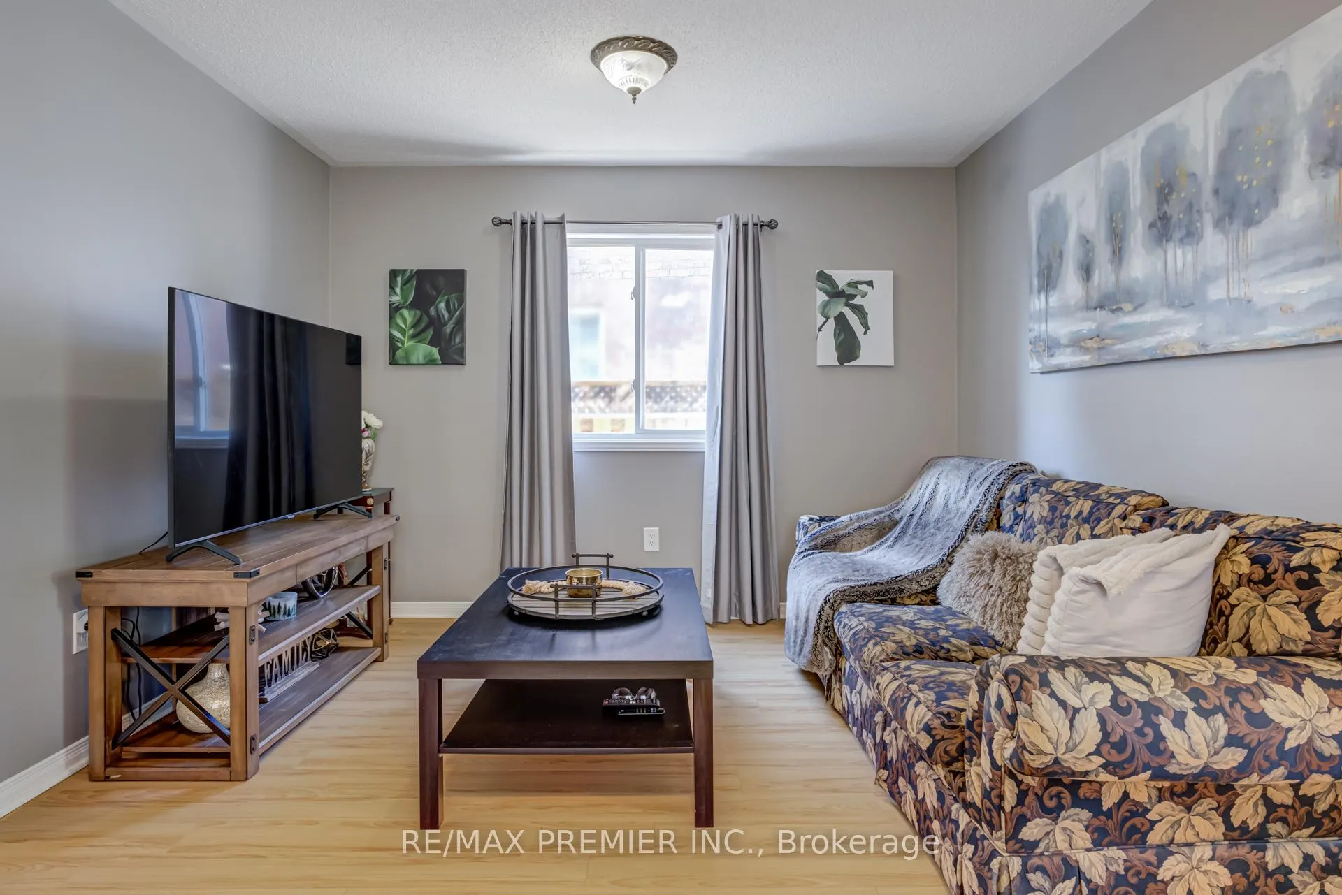 Photo 16 of 89 Ronan Crescent, Vaughan, Sonoma Heights — HOMEH