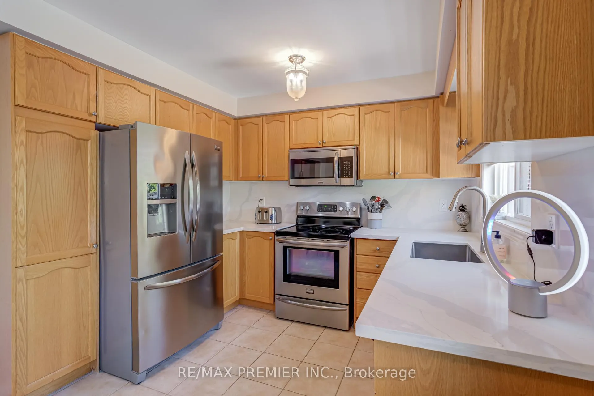 Photo 19 of 89 Ronan Crescent, Vaughan, Sonoma Heights — HOMEH