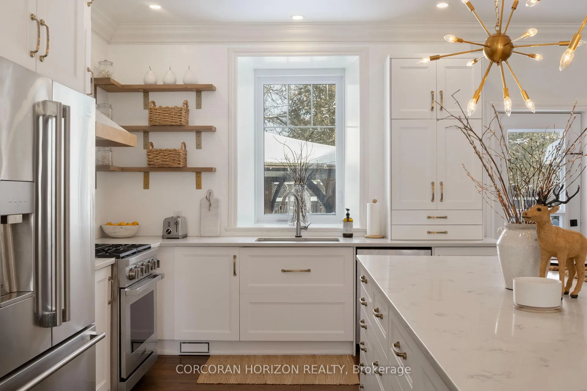 Photo 11 of 320 Whitmore Drive, Waterloo, Colonial Acres — HOMEH