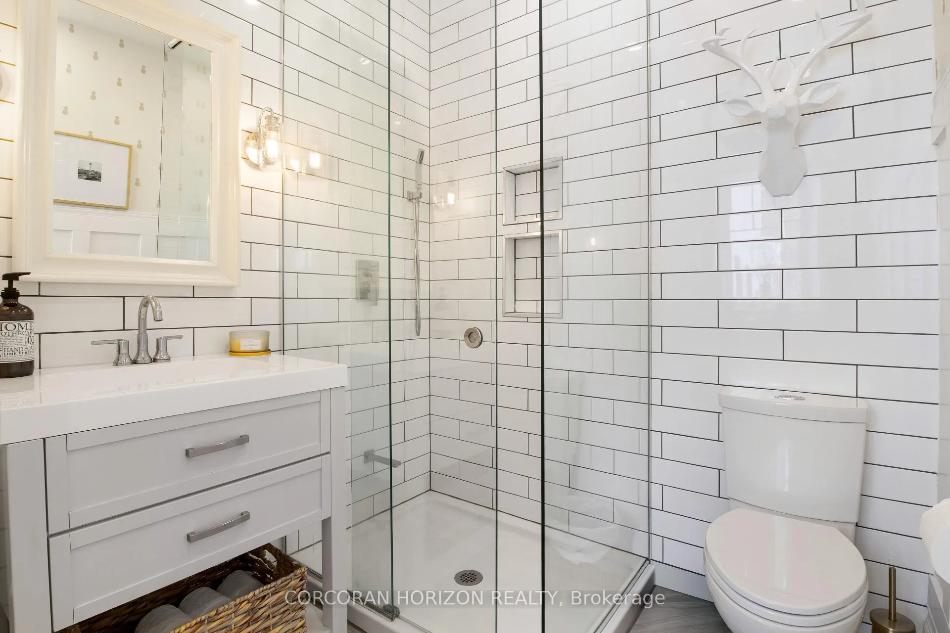 Photo 14 of 320 Whitmore Drive, Waterloo, Colonial Acres — HOMEH