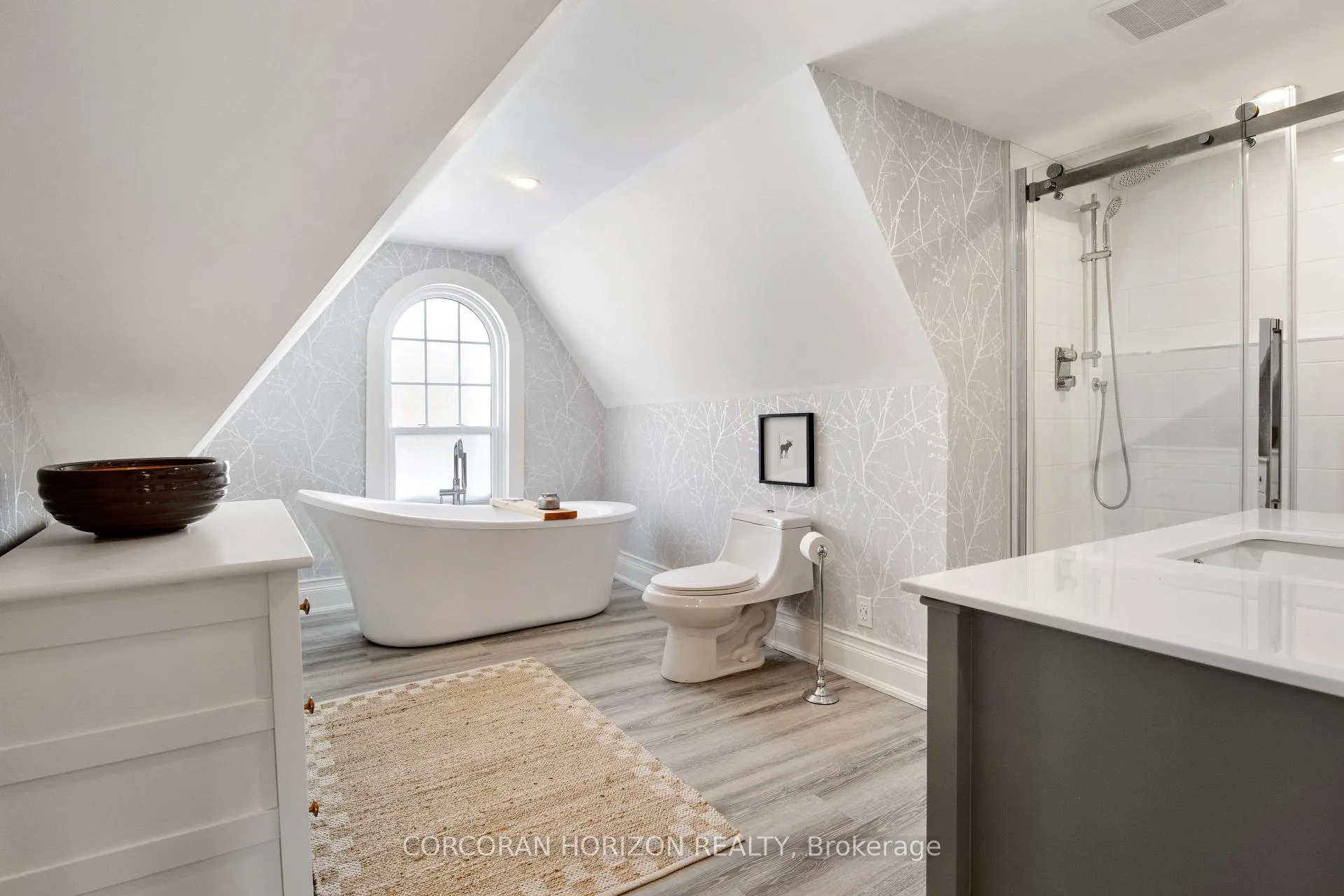 Photo 22 of 320 Whitmore Drive, Waterloo, Colonial Acres — HOMEH