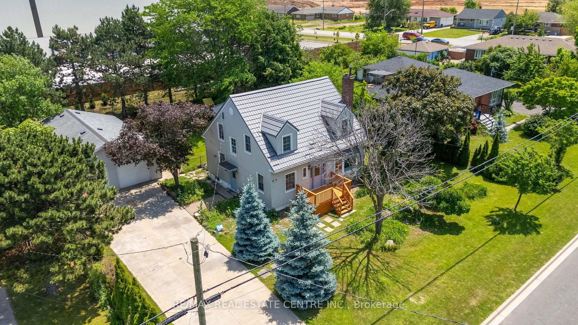 Photo 2 of 324 McNeilly Road, Hamilton, Winona — HOMEH