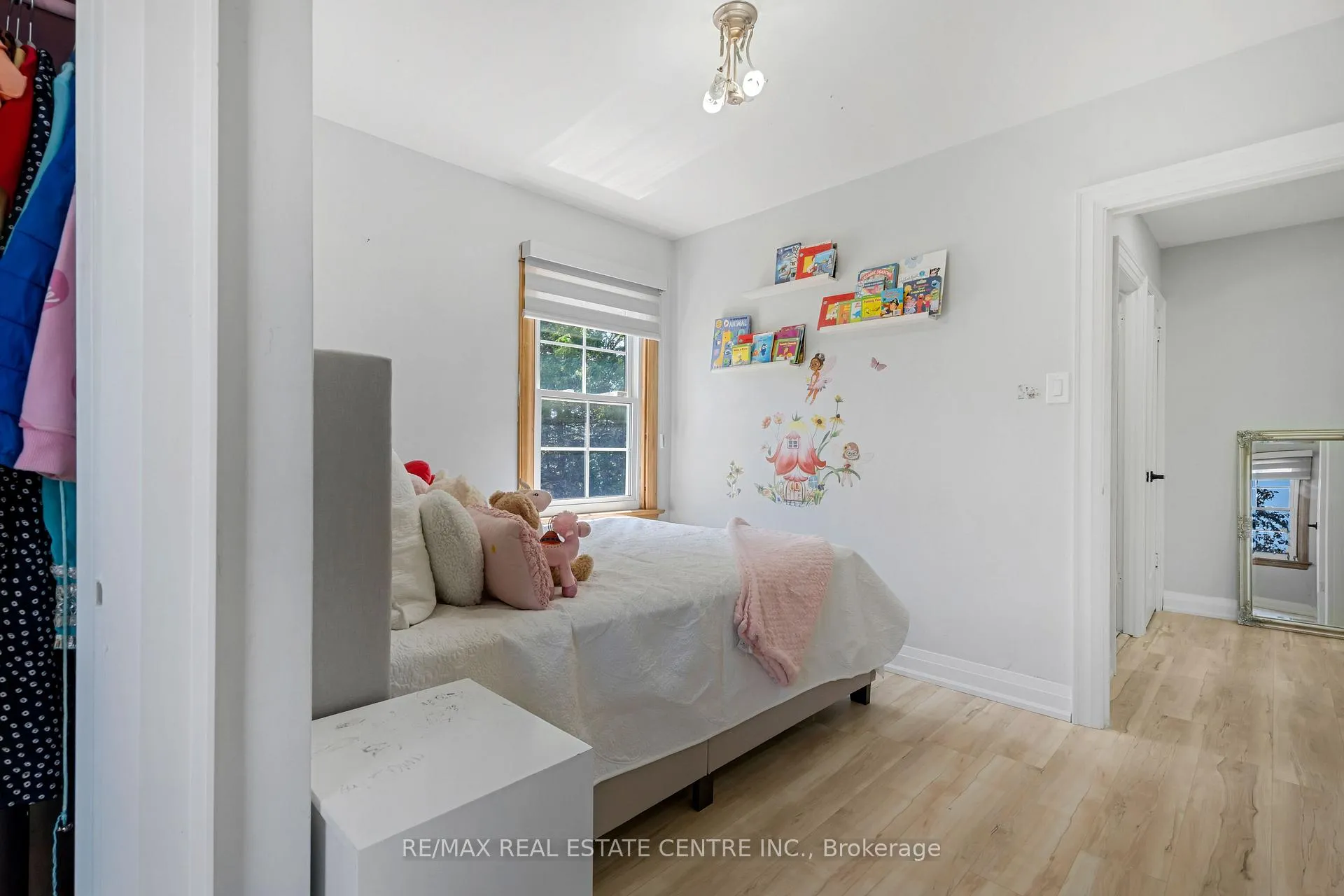 Photo 16 of 324 McNeilly Road, Hamilton, Winona — HOMEH