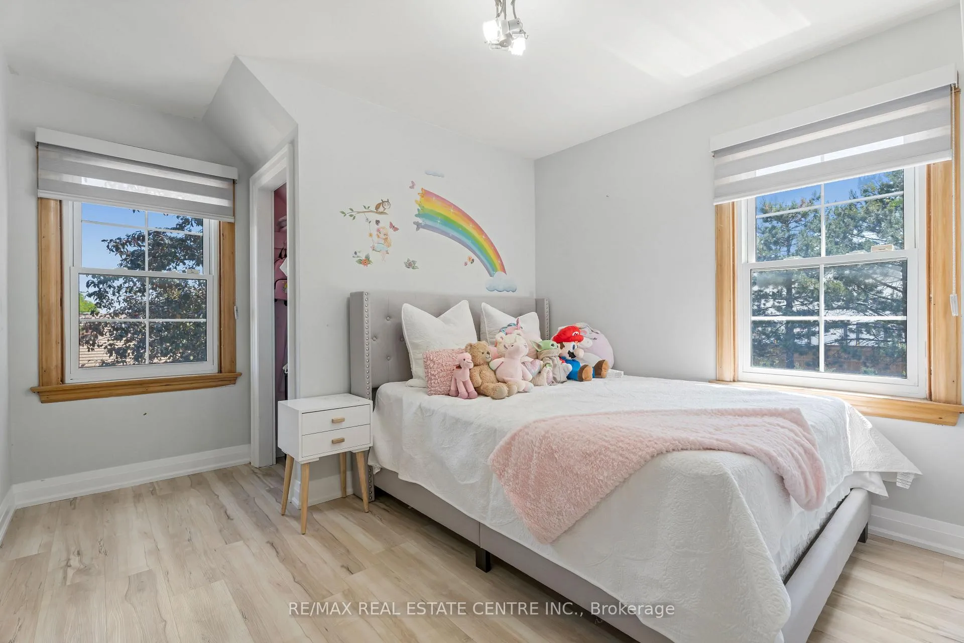 Photo 18 of 324 McNeilly Road, Hamilton, Winona — HOMEH