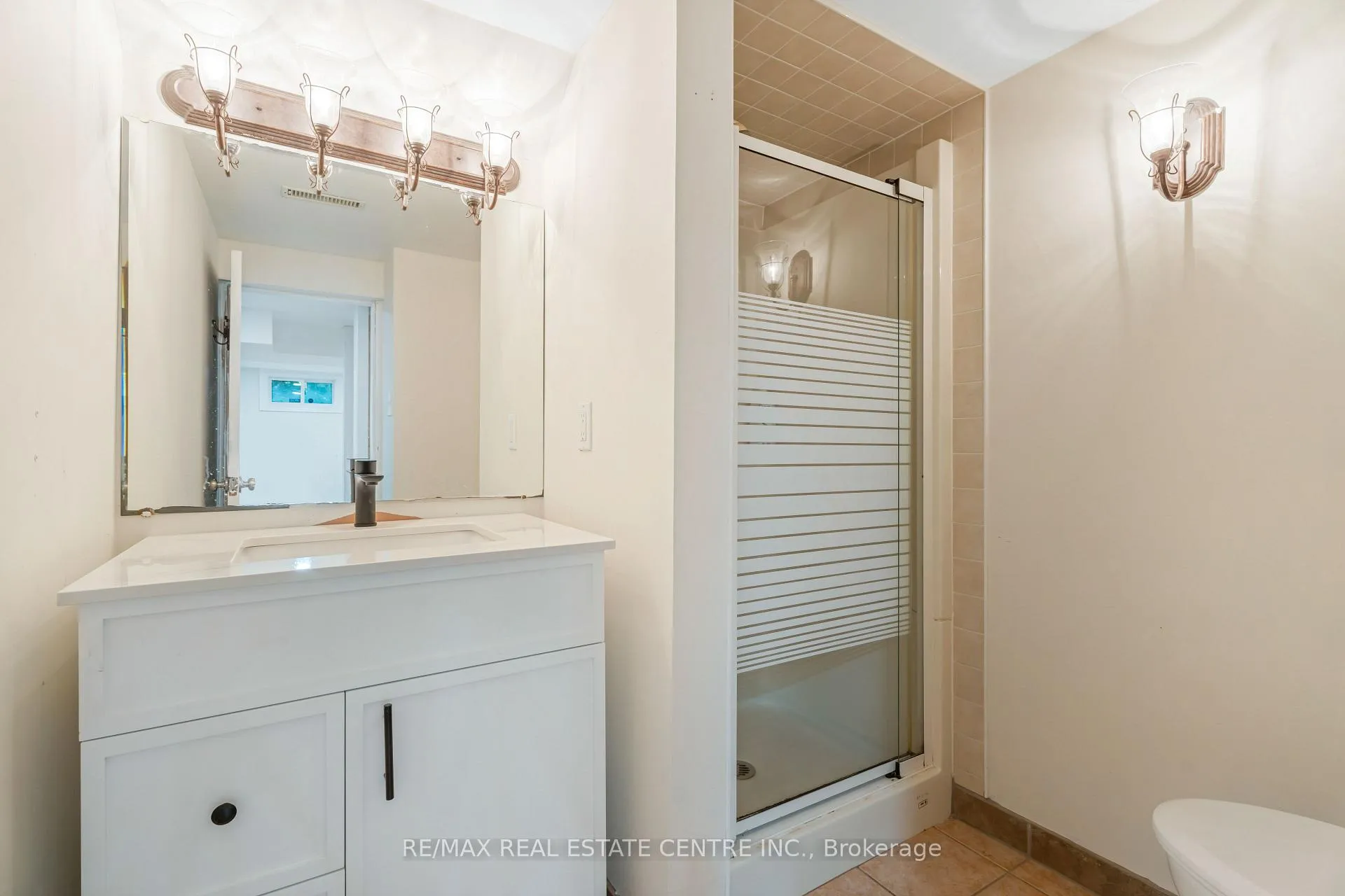 Photo 31 of 324 McNeilly Road, Hamilton, Winona — HOMEH