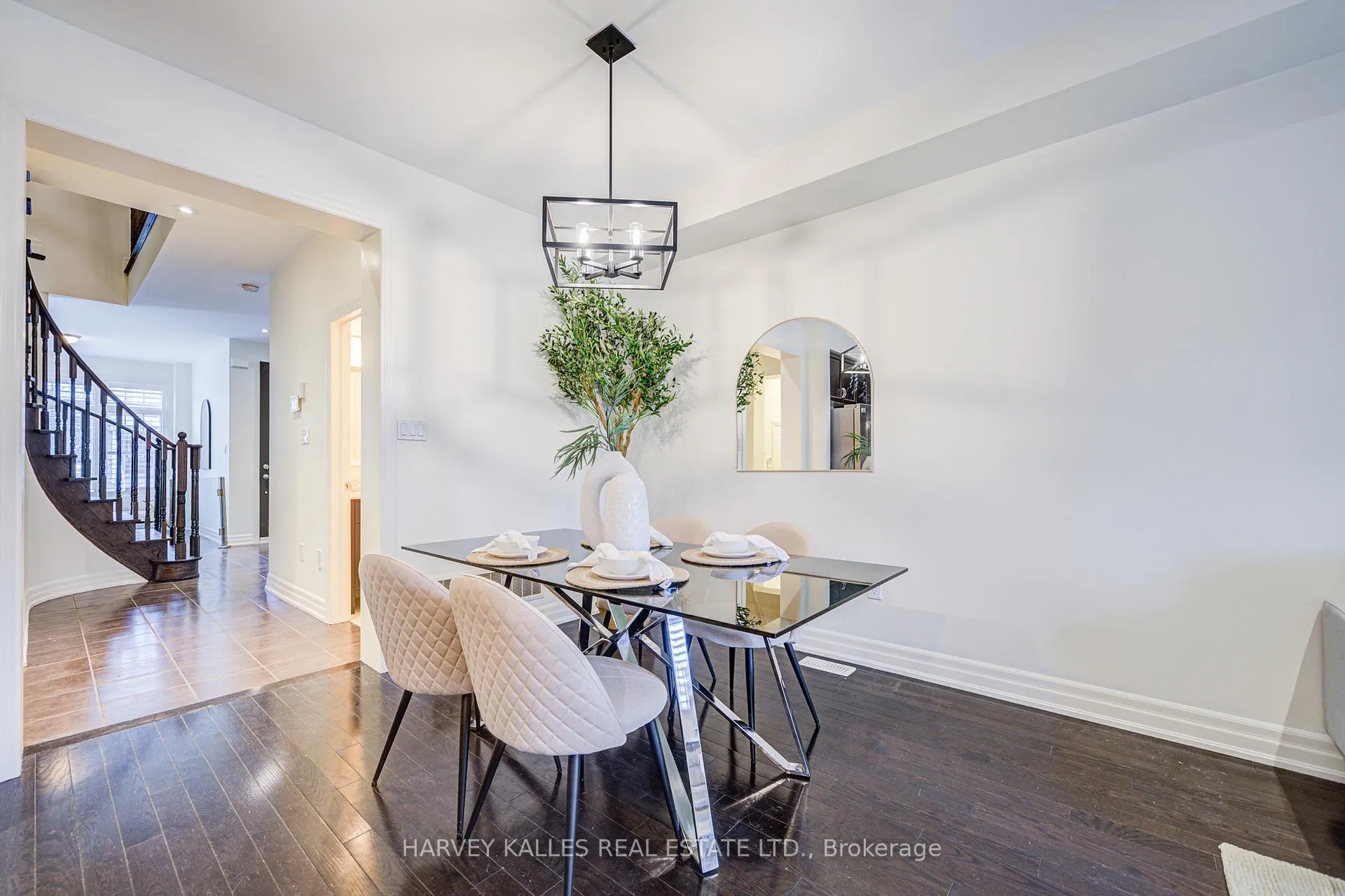 Photo 17 of 20 Claudview Street, King, King City — HOMEH