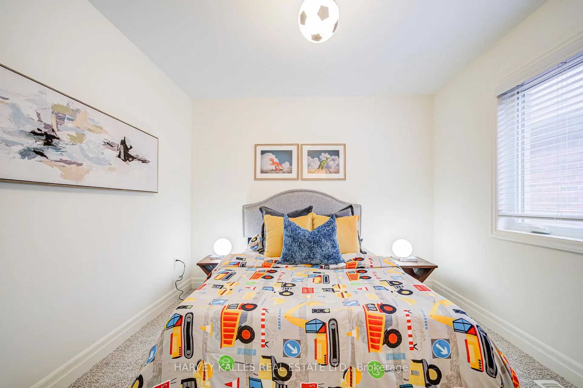 Photo 34 of 20 Claudview Street, King, King City — HOMEH