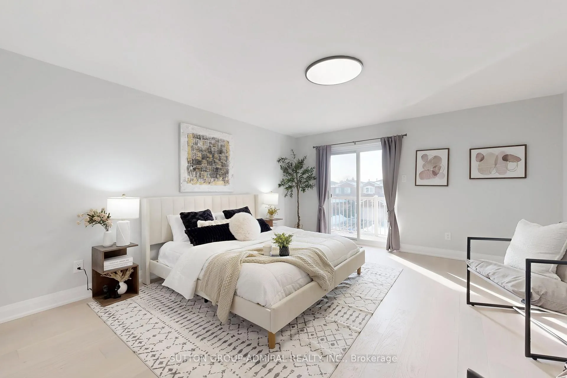 Photo 20 of 31 Whitney Place, Vaughan, Lakeview Estates — HOMEH