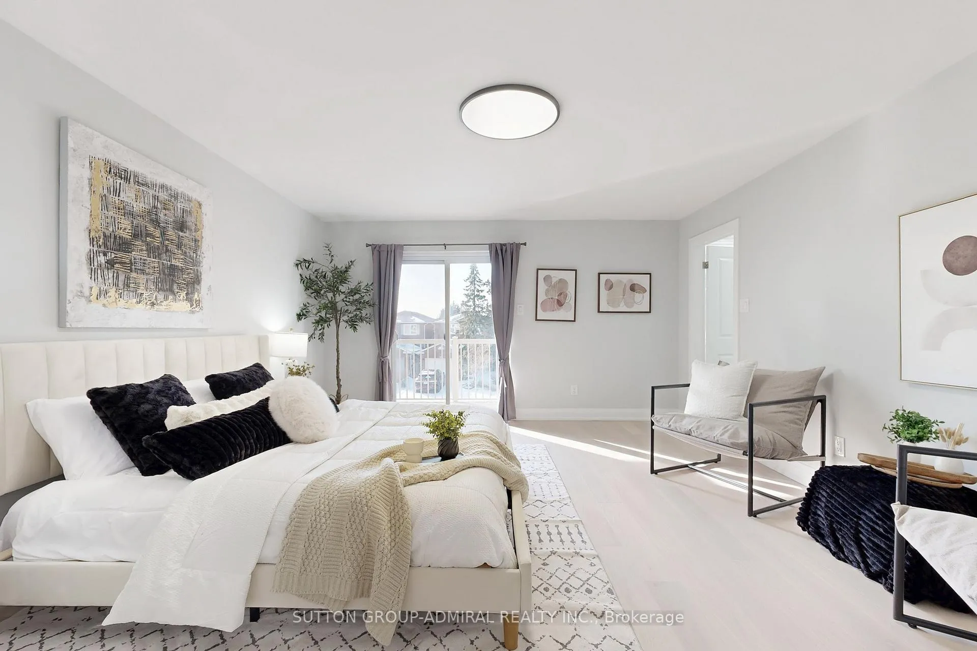 Photo 21 of 31 Whitney Place, Vaughan, Lakeview Estates — HOMEH