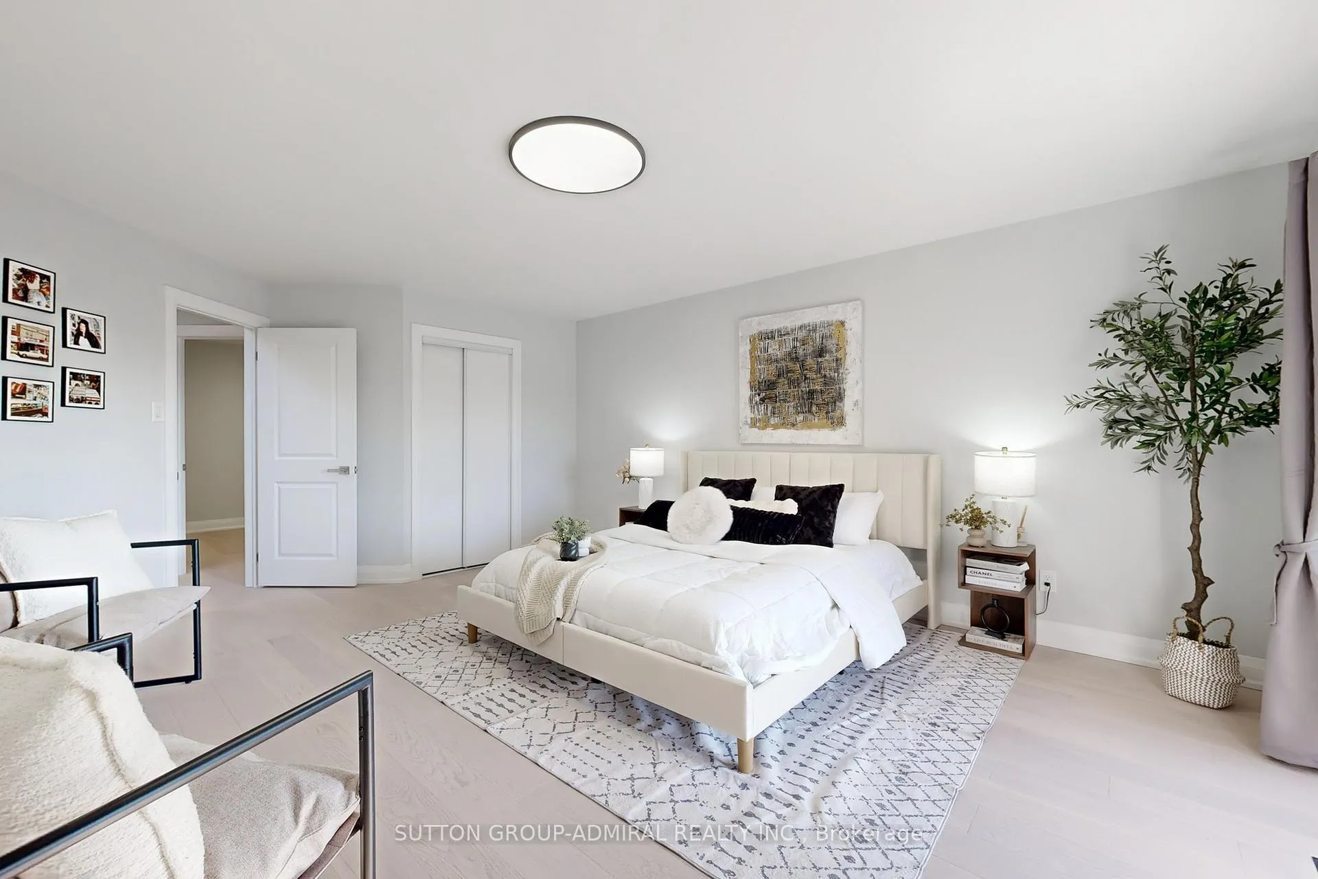 Photo 23 of 31 Whitney Place, Vaughan, Lakeview Estates — HOMEH