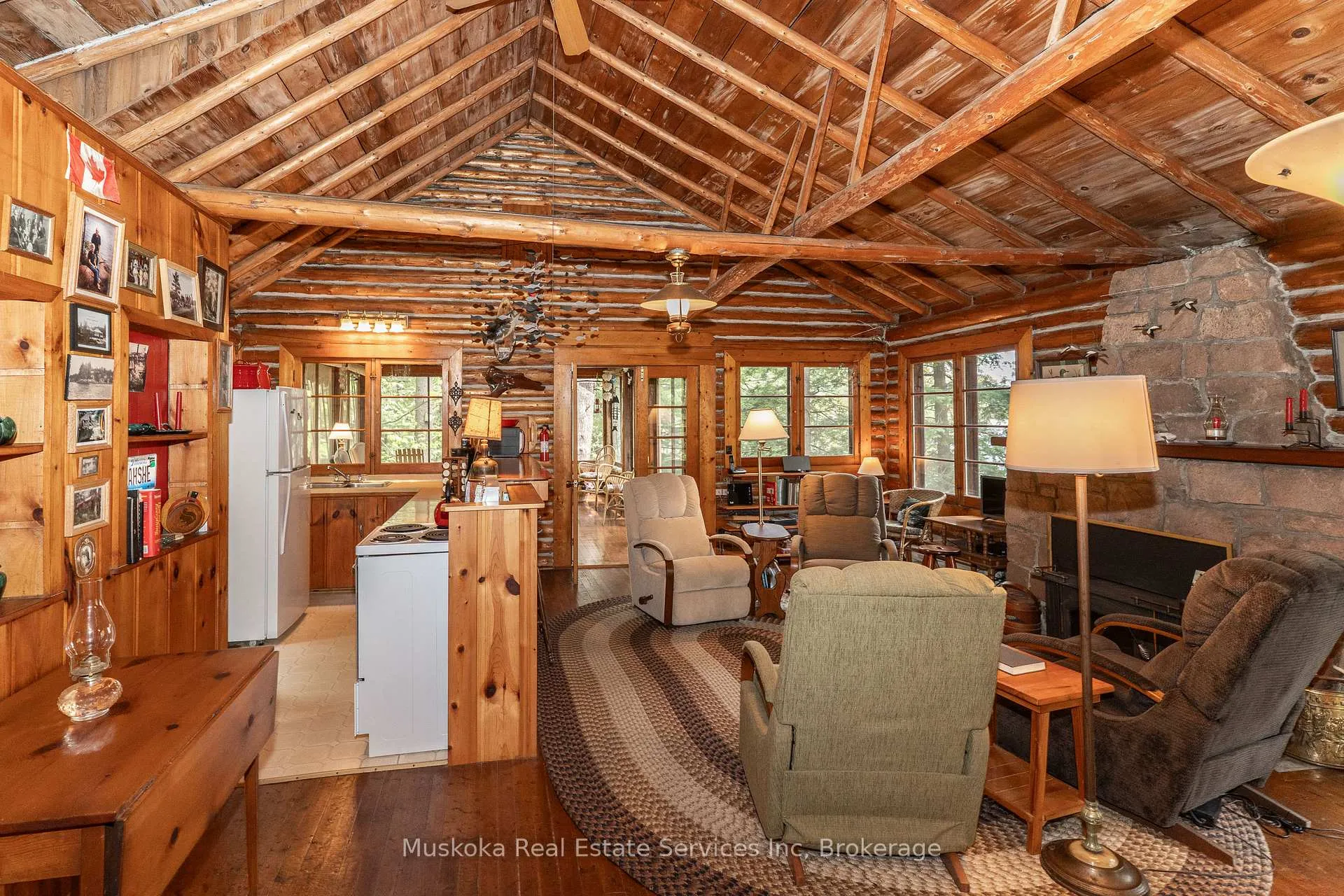 Photo 3 of 620 Kahshe Lake, Gravenhurst, Morrison — HOMEH