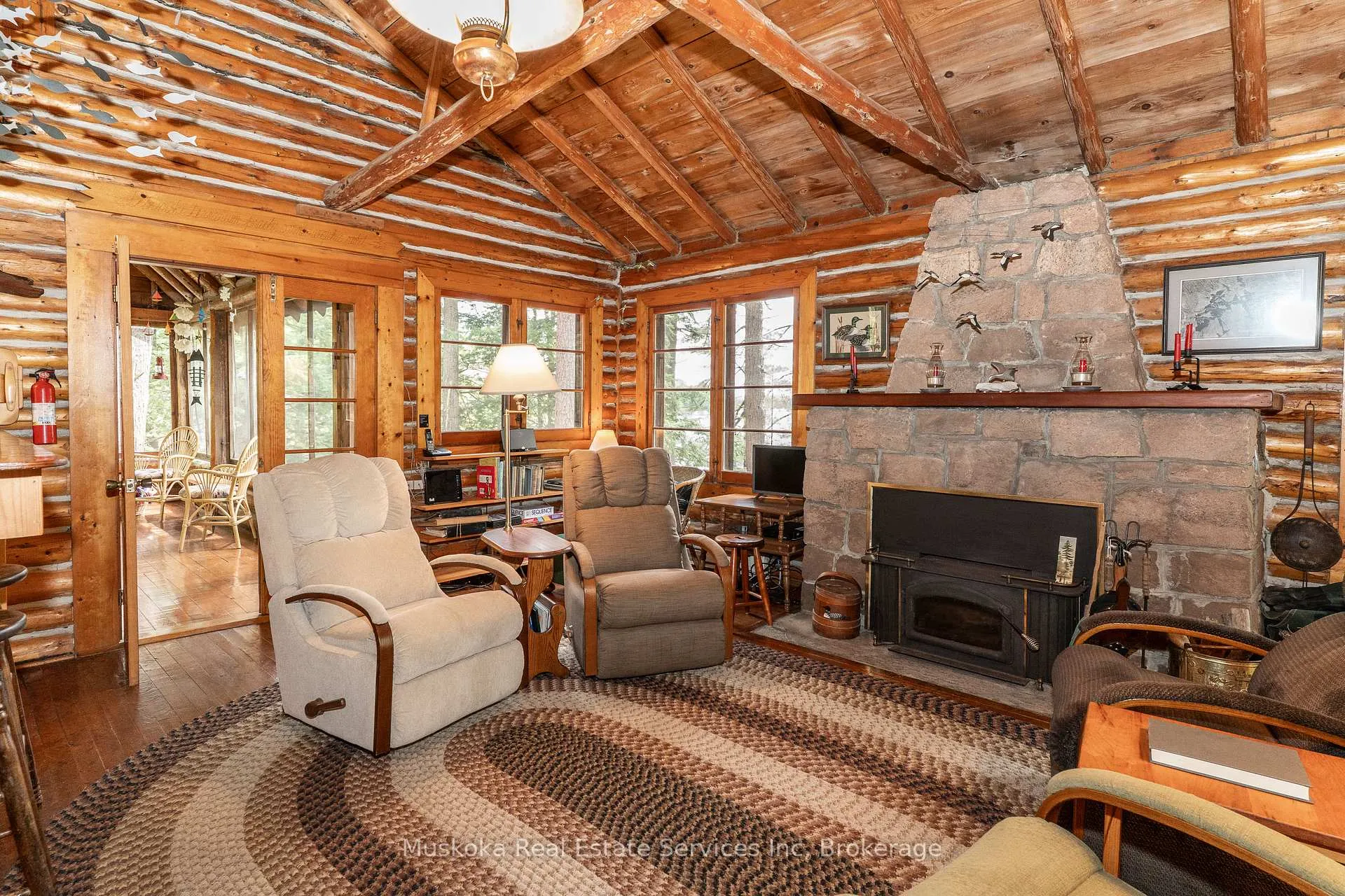 Photo 5 of 620 Kahshe Lake, Gravenhurst, Morrison — HOMEH