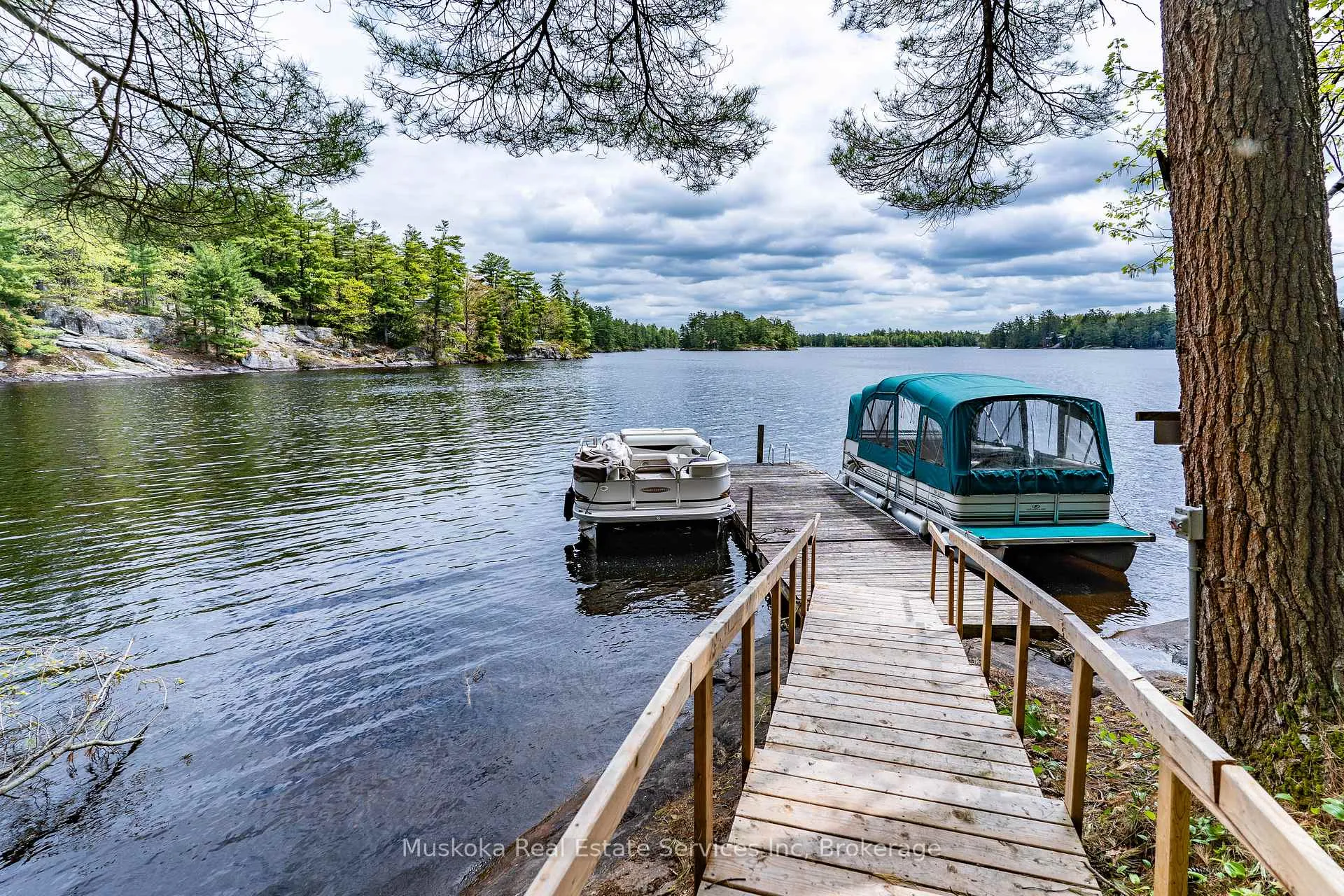 Photo 6 of 620 Kahshe Lake, Gravenhurst, Morrison — HOMEH