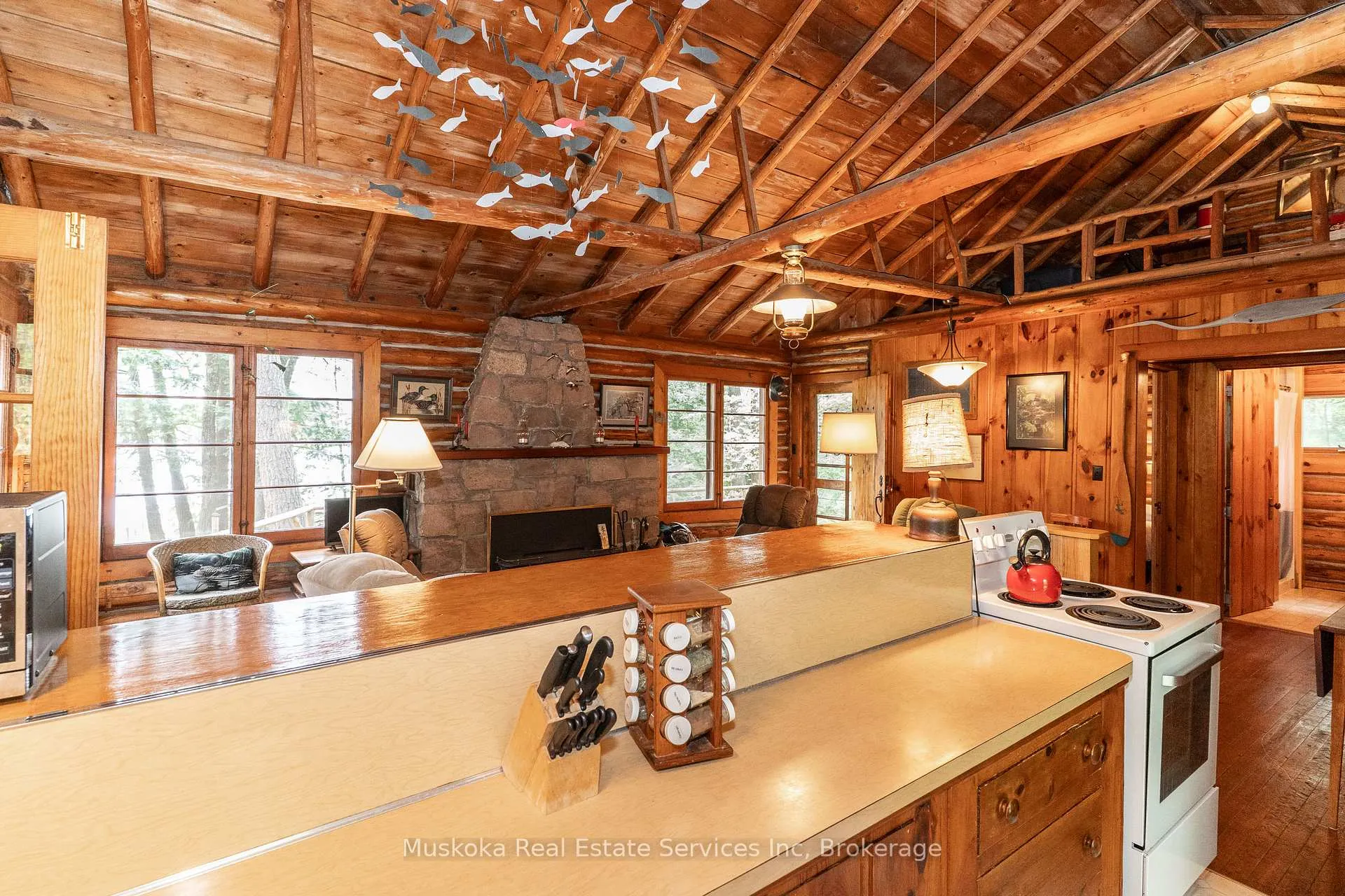 Photo 14 of 620 Kahshe Lake, Gravenhurst, Morrison — HOMEH
