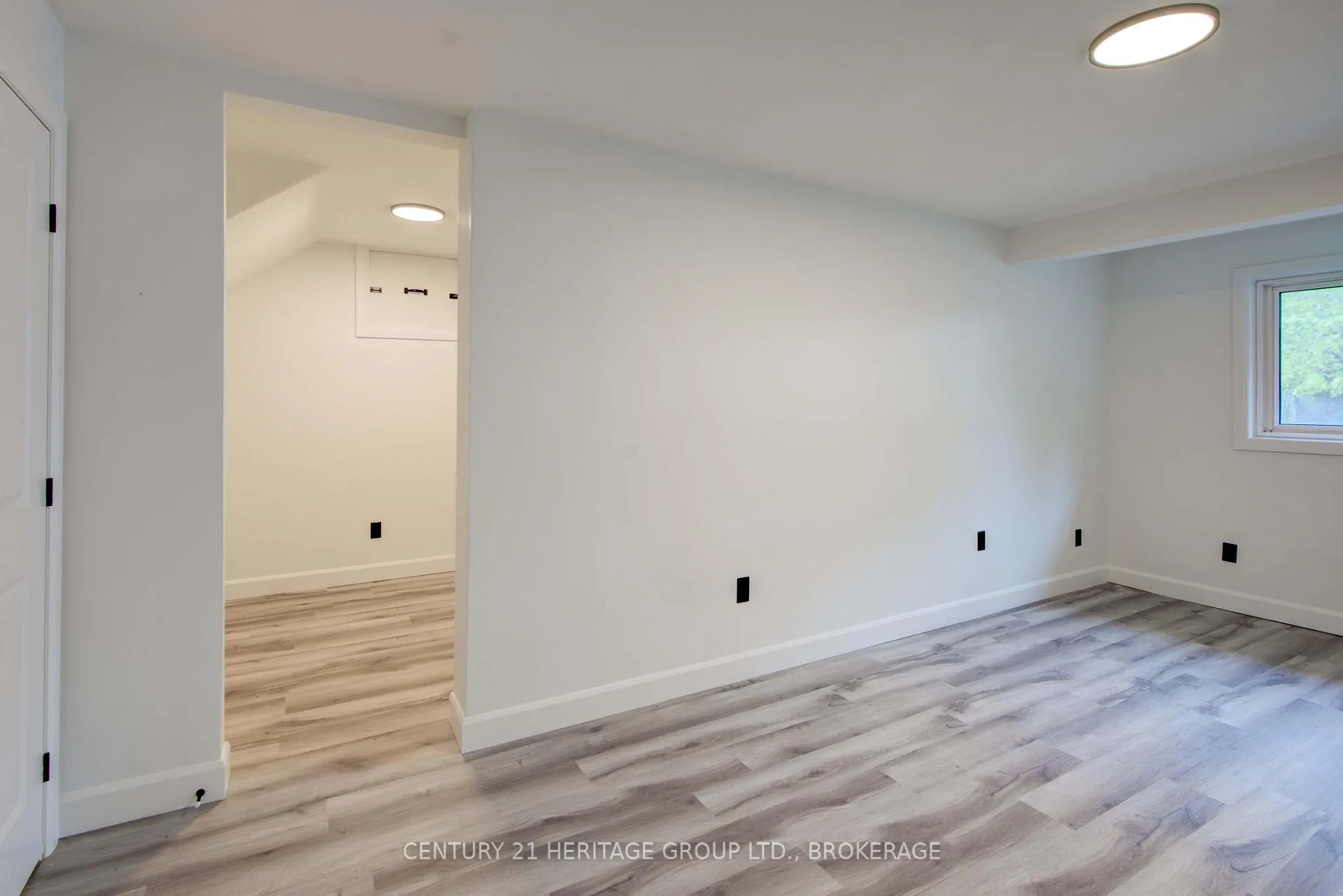 Photo 8 of 2831 Perth Road, Kingston, City North of 401 — HOMEH