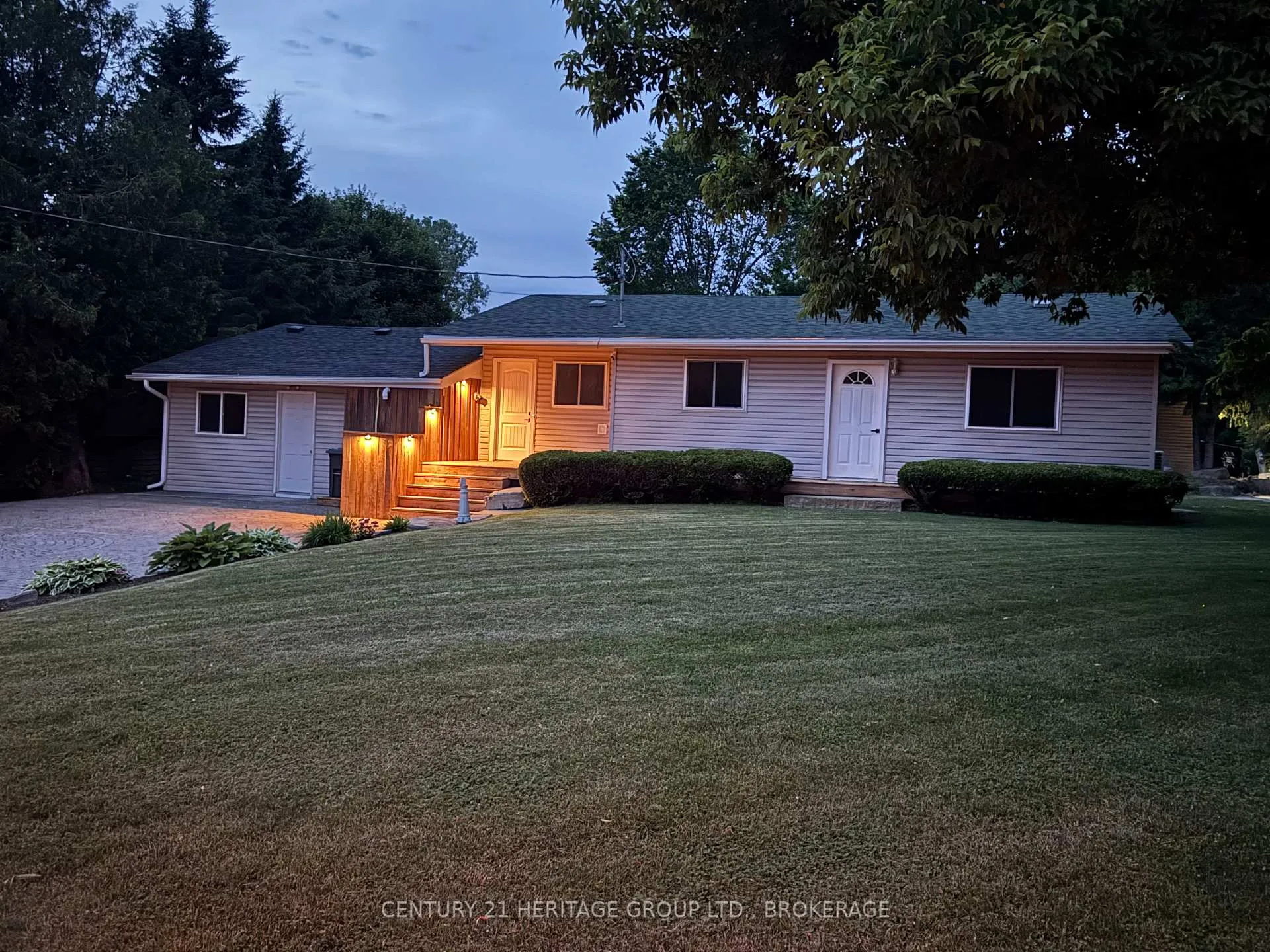 Photo 31 of 2831 Perth Road, Kingston, City North of 401 — HOMEH