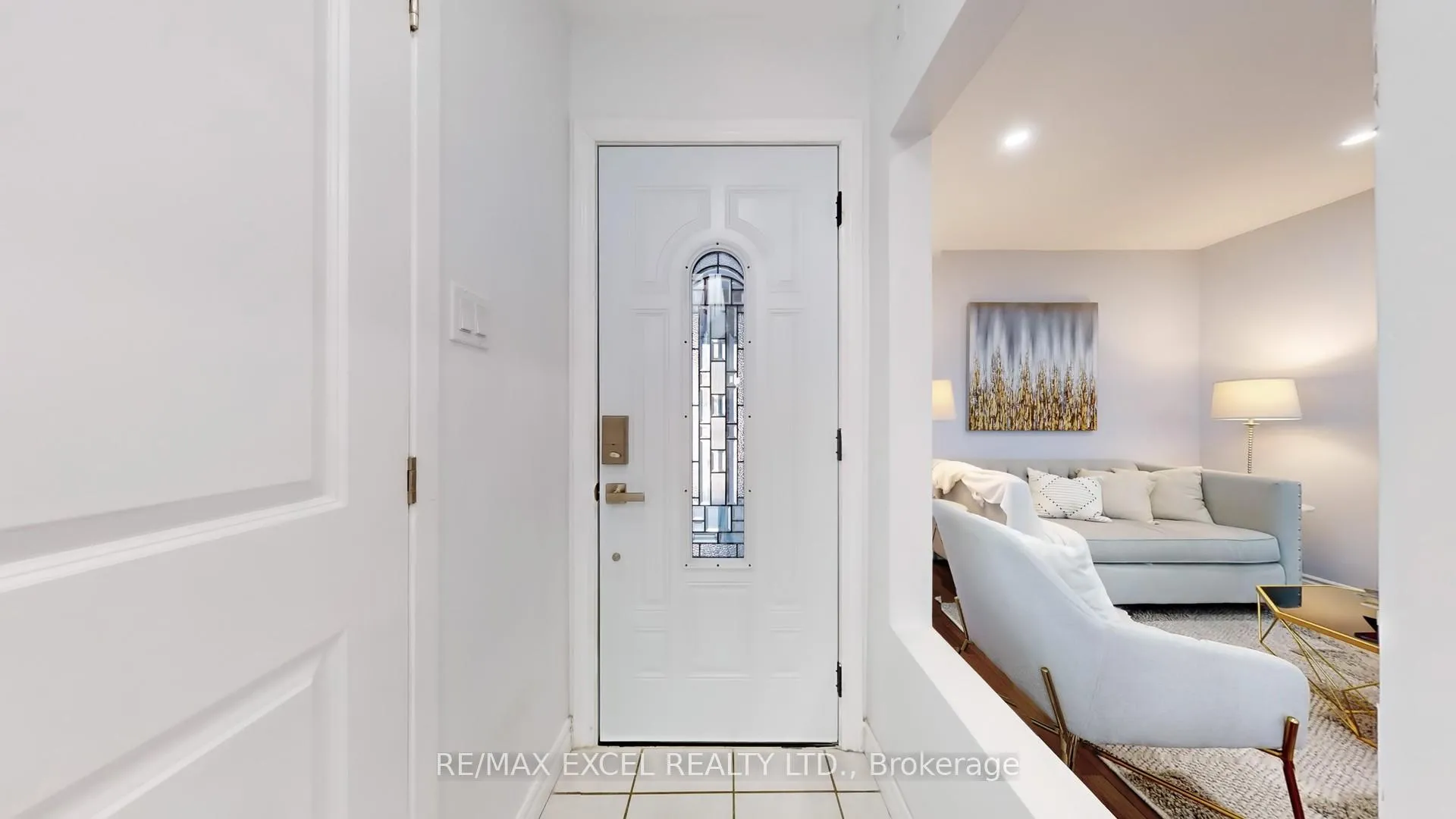Photo 2 of 73 McCabe Crescent, Vaughan, Lakeview Estates — HOMEH