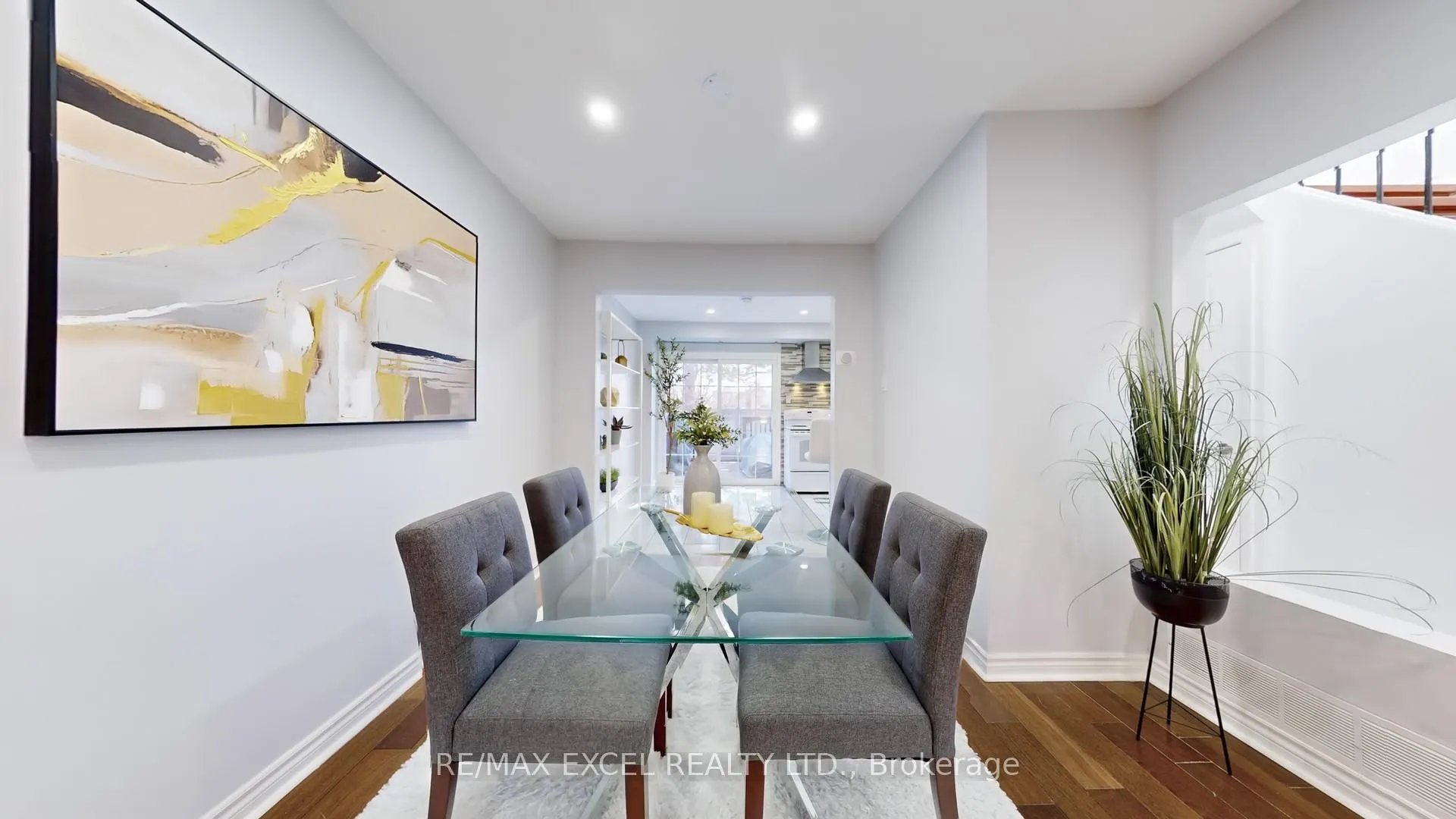Photo 15 of 73 McCabe Crescent, Vaughan, Lakeview Estates — HOMEH
