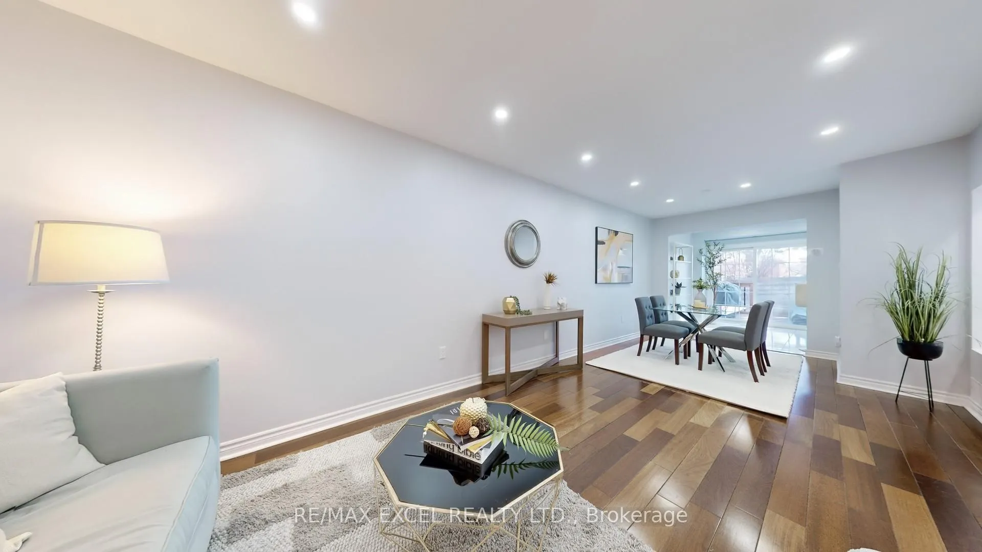 Photo 17 of 73 McCabe Crescent, Vaughan, Lakeview Estates — HOMEH