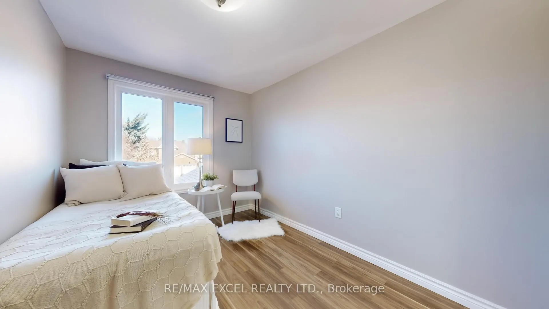 Photo 27 of 73 McCabe Crescent, Vaughan, Lakeview Estates — HOMEH