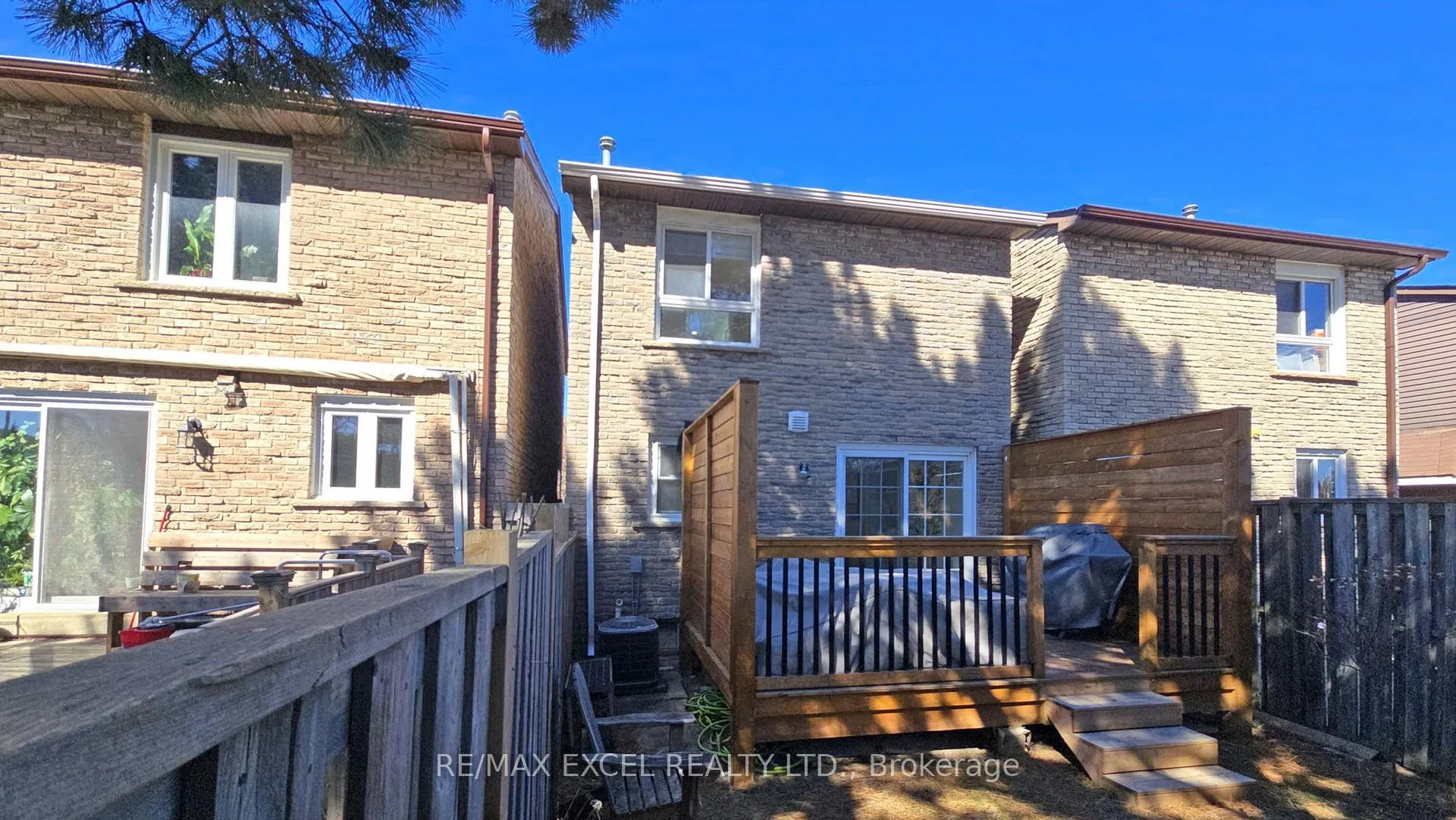 Photo 43 of 73 McCabe Crescent, Vaughan, Lakeview Estates — HOMEH
