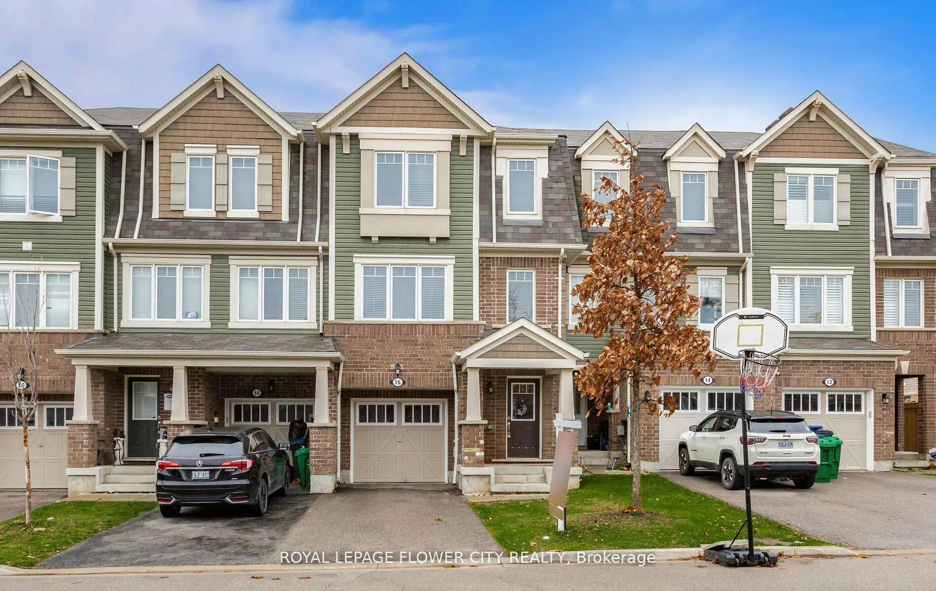 Photo 1 of 16 Quillberry Close, Brampton, Northwest Brampton — HOMEH
