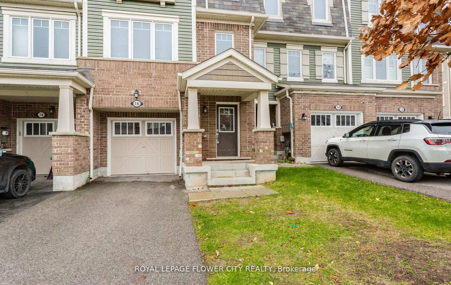 Photo 2 of 16 Quillberry Close, Brampton, Northwest Brampton — HOMEH