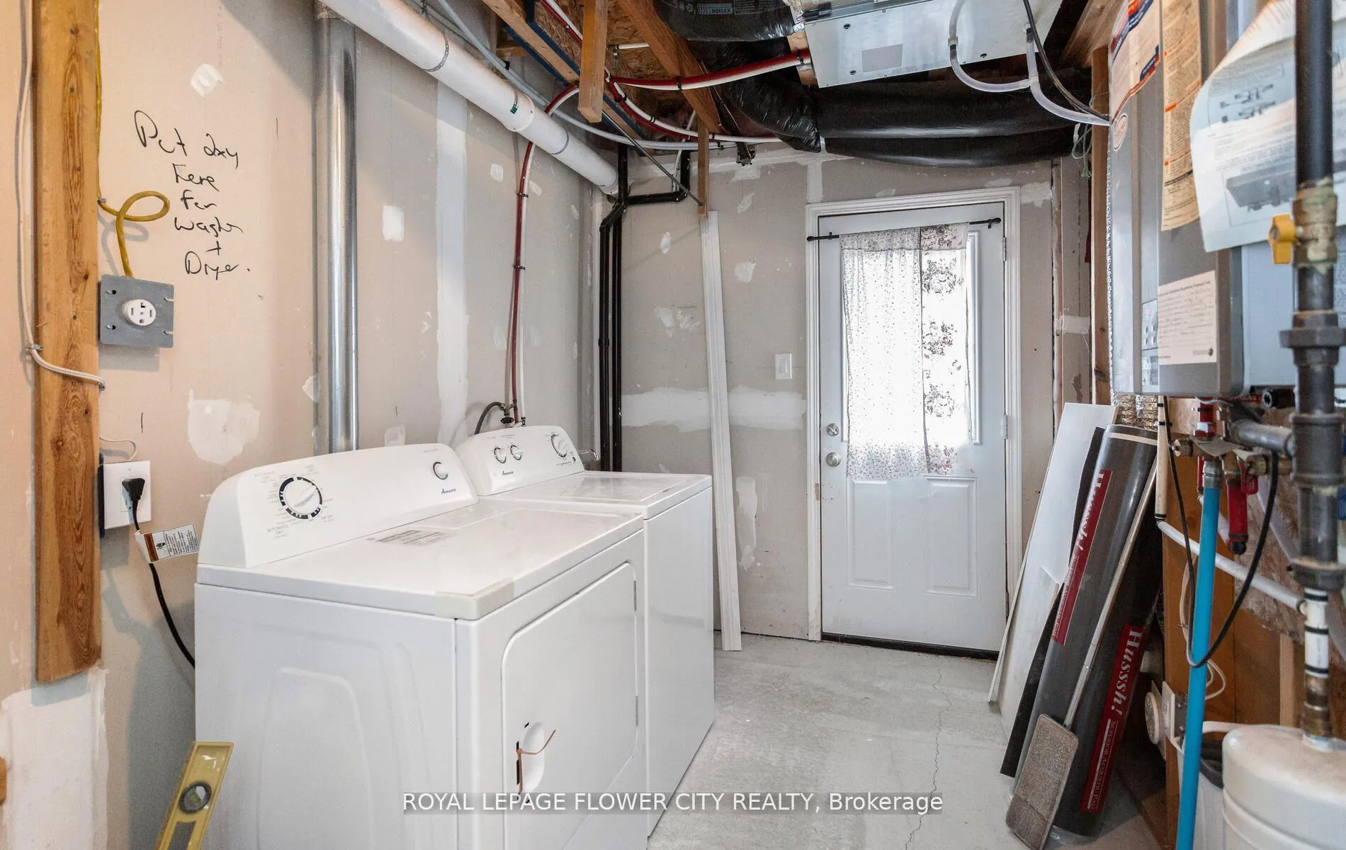 Photo 36 of 16 Quillberry Close, Brampton, Northwest Brampton — HOMEH