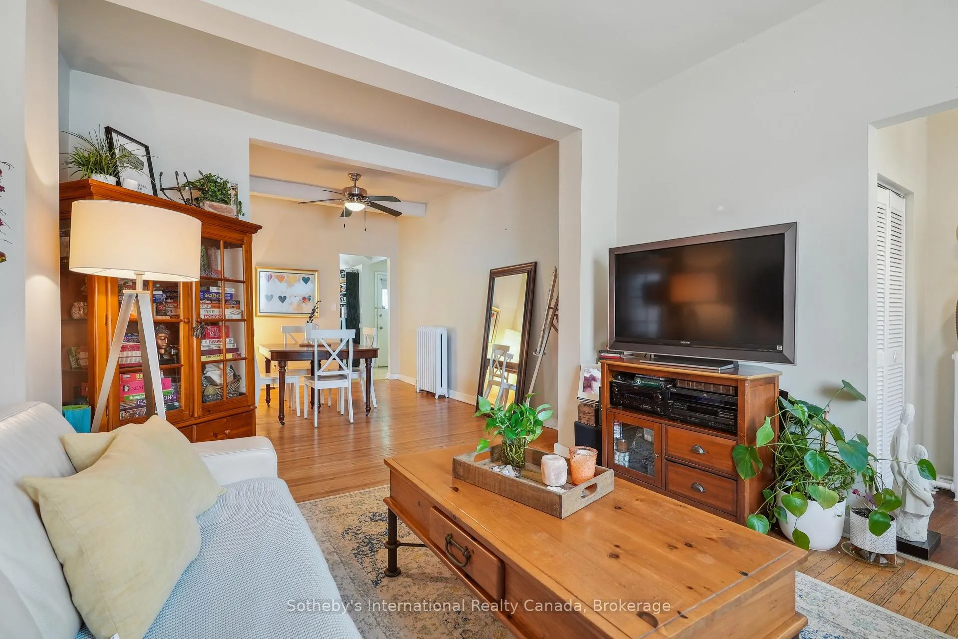 Photo 8 of 224 Napier Street, Hamilton, Strathcona — HOMEH