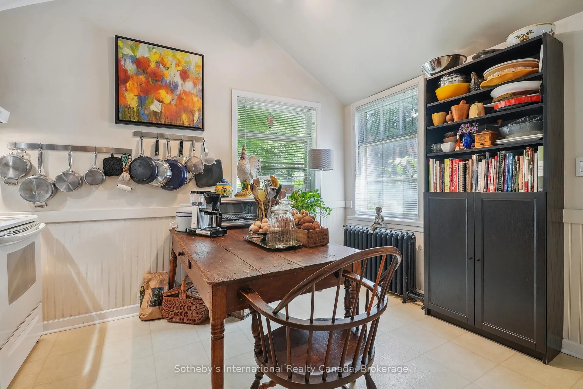 Photo 12 of 224 Napier Street, Hamilton, Strathcona — HOMEH