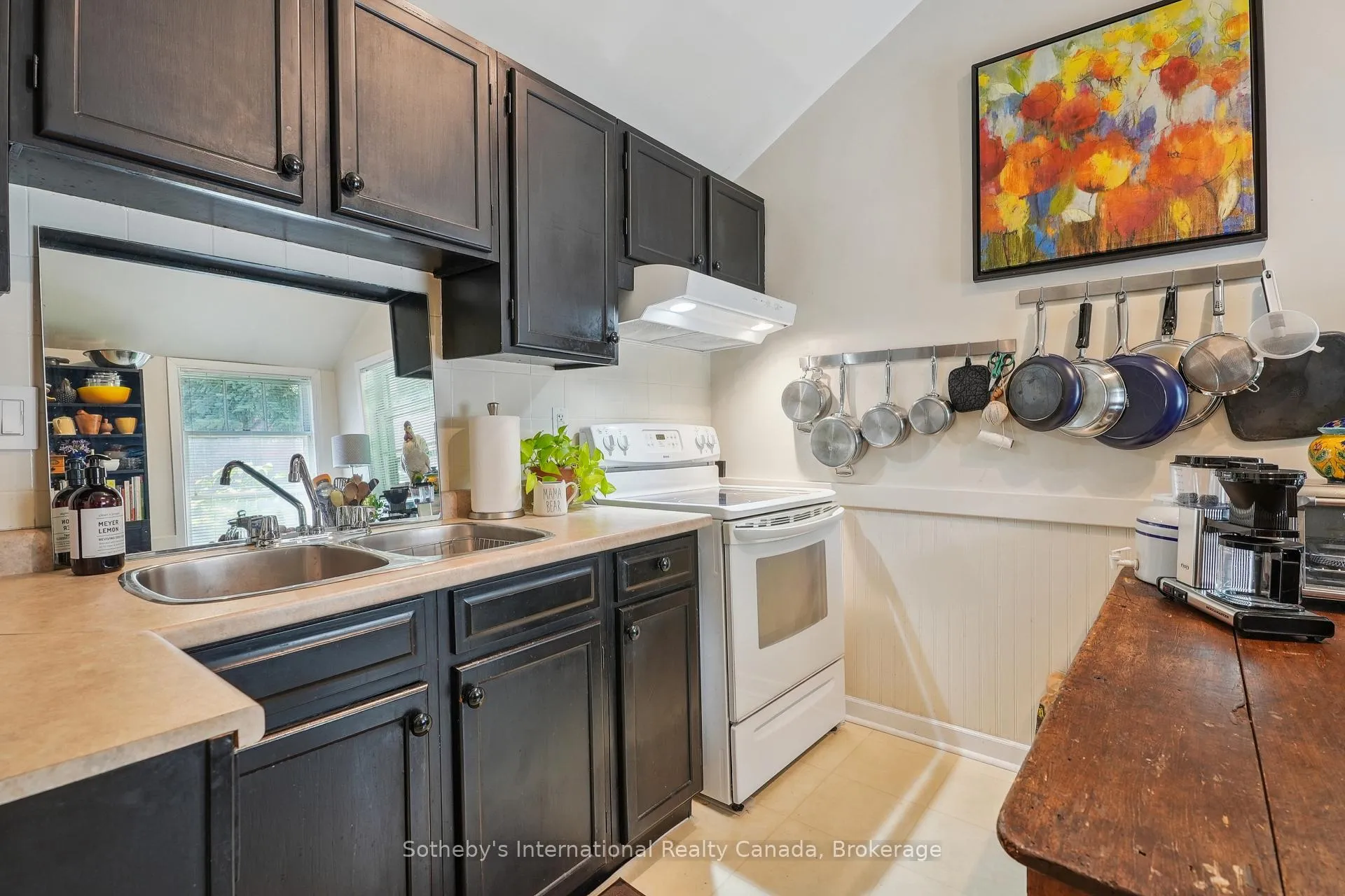Photo 13 of 224 Napier Street, Hamilton, Strathcona — HOMEH