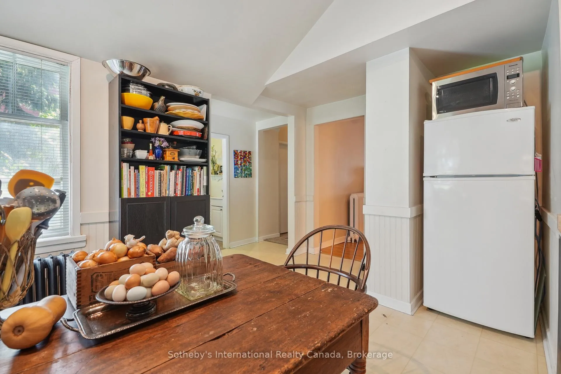 Photo 14 of 224 Napier Street, Hamilton, Strathcona — HOMEH