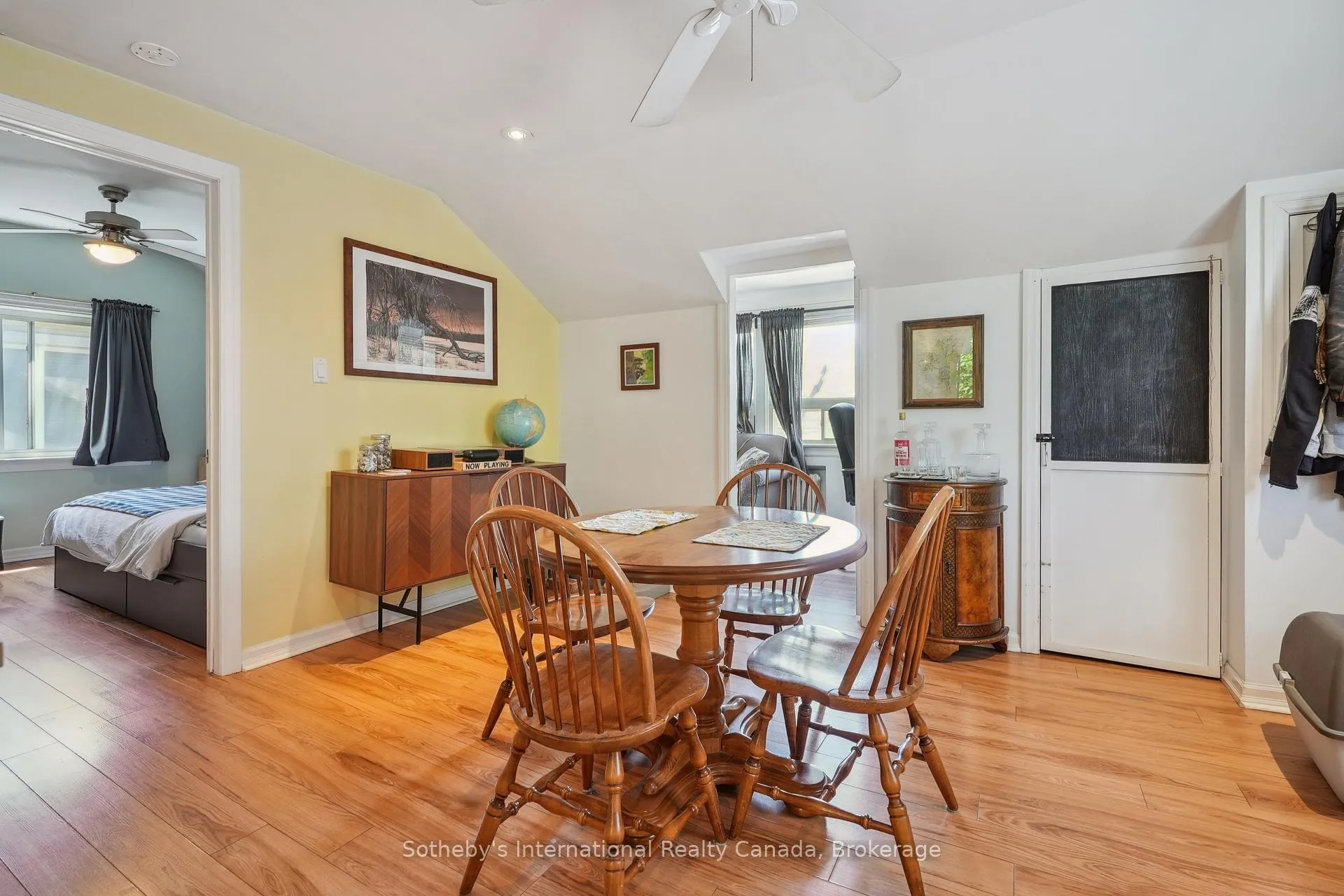 Photo 22 of 224 Napier Street, Hamilton, Strathcona — HOMEH