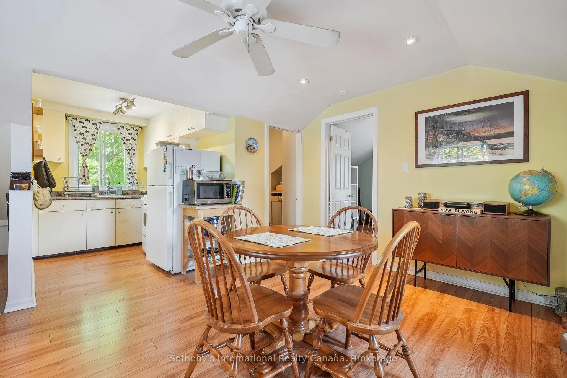 Photo 25 of 224 Napier Street, Hamilton, Strathcona — HOMEH