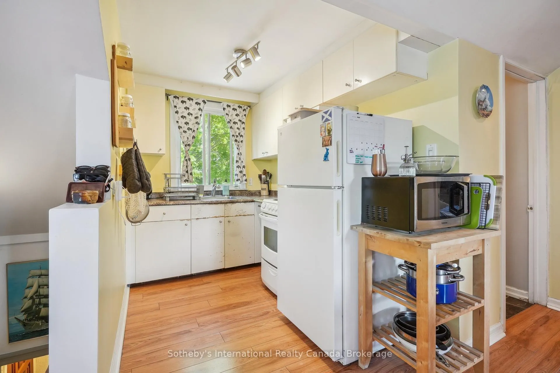 Photo 26 of 224 Napier Street, Hamilton, Strathcona — HOMEH
