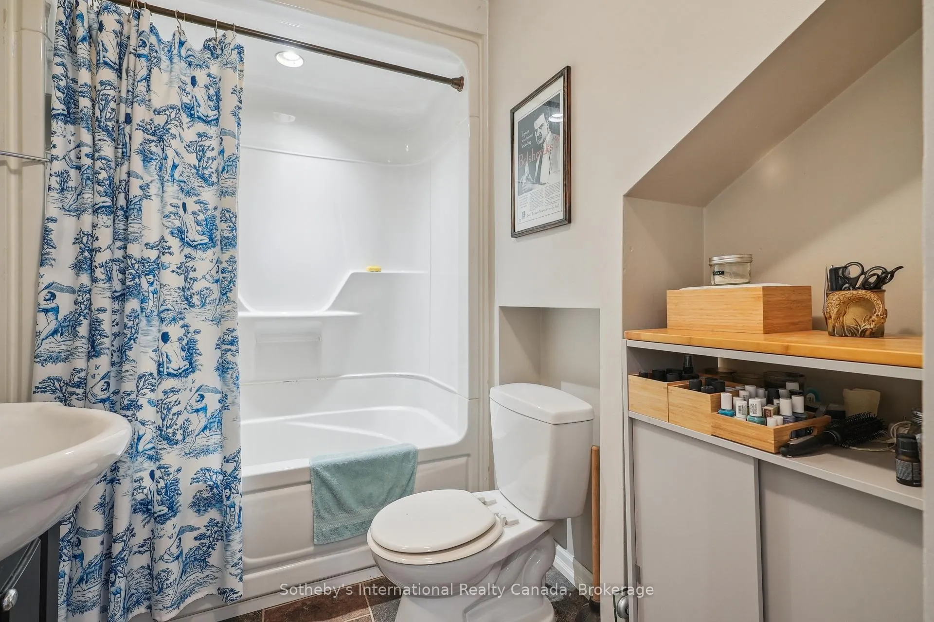 Photo 34 of 224 Napier Street, Hamilton, Strathcona — HOMEH