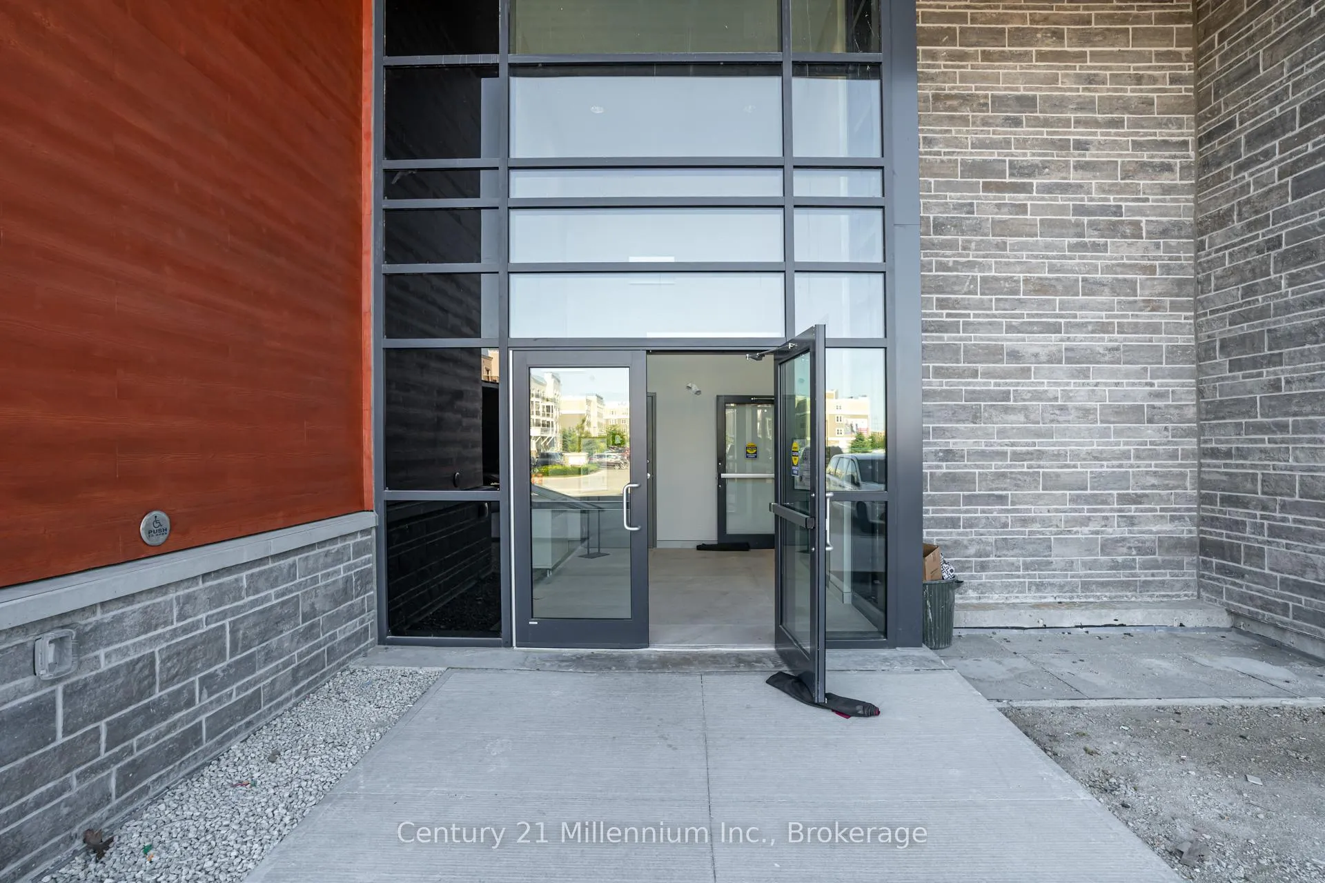 Photo 4 of Unit 519, 4 Kimberly Lane, Collingwood — HOMEH