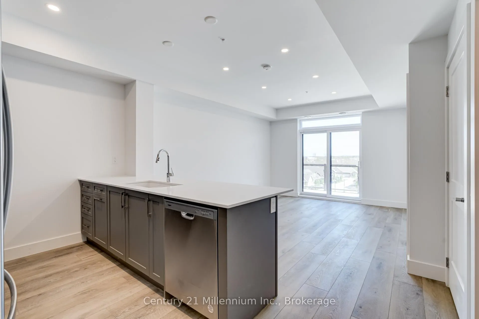 Photo 10 of Unit 519, 4 Kimberly Lane, Collingwood — HOMEH