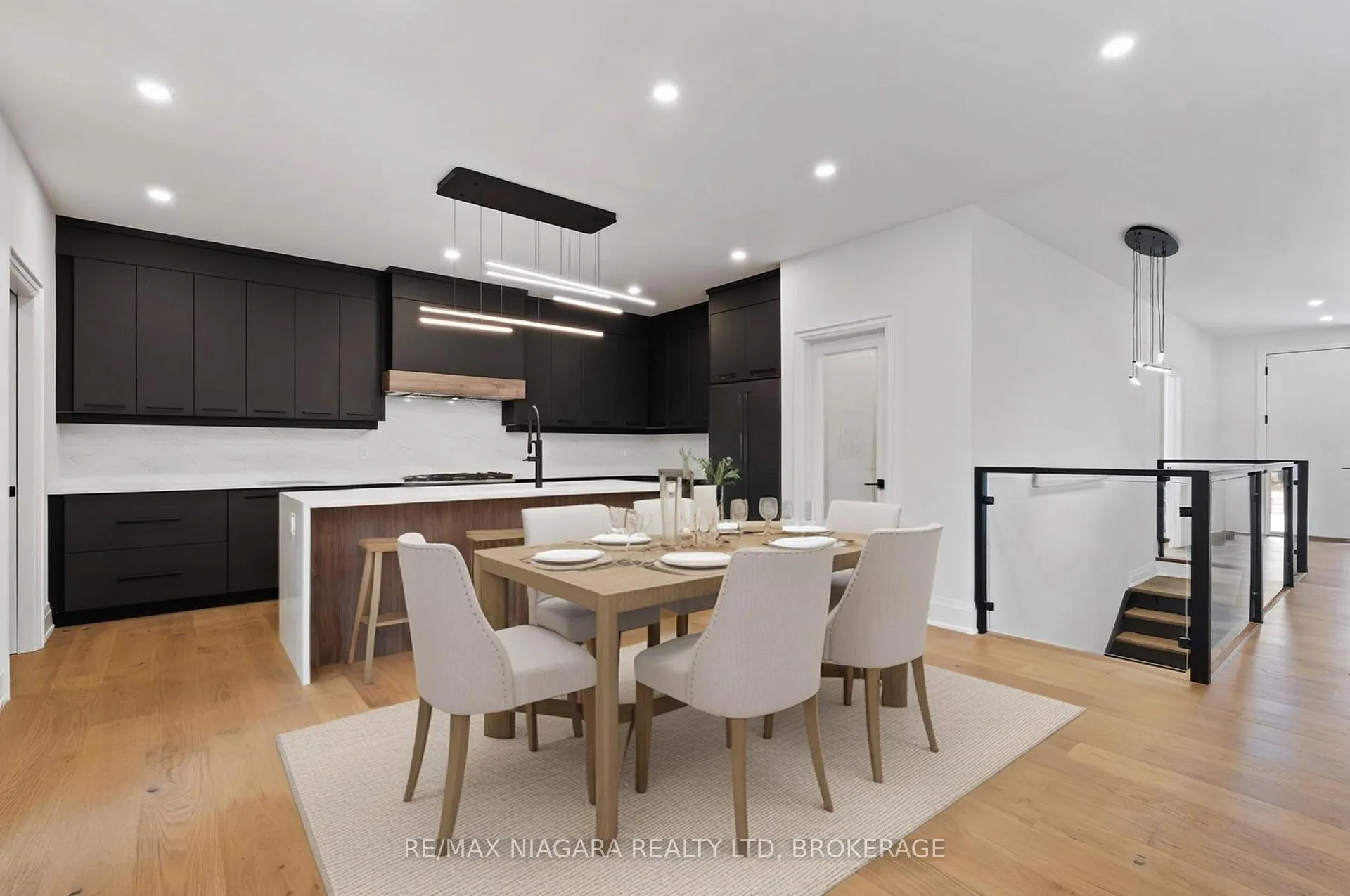 Photo 9 of 18 Accursi Crescent, Pelham, Fonthill — HOMEH