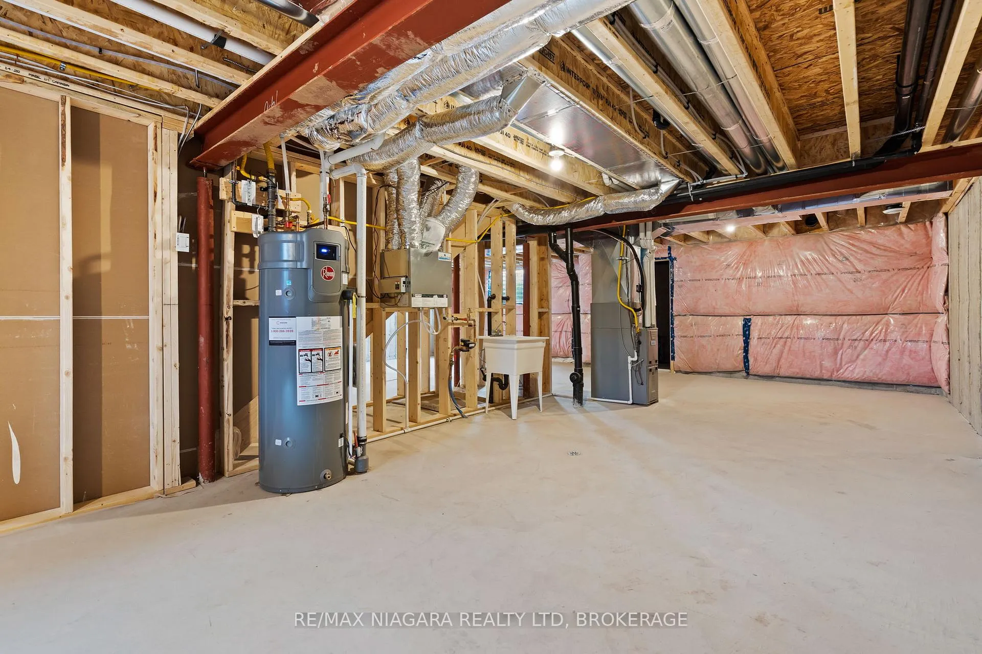 Photo 28 of 18 Accursi Crescent, Pelham, Fonthill — HOMEH