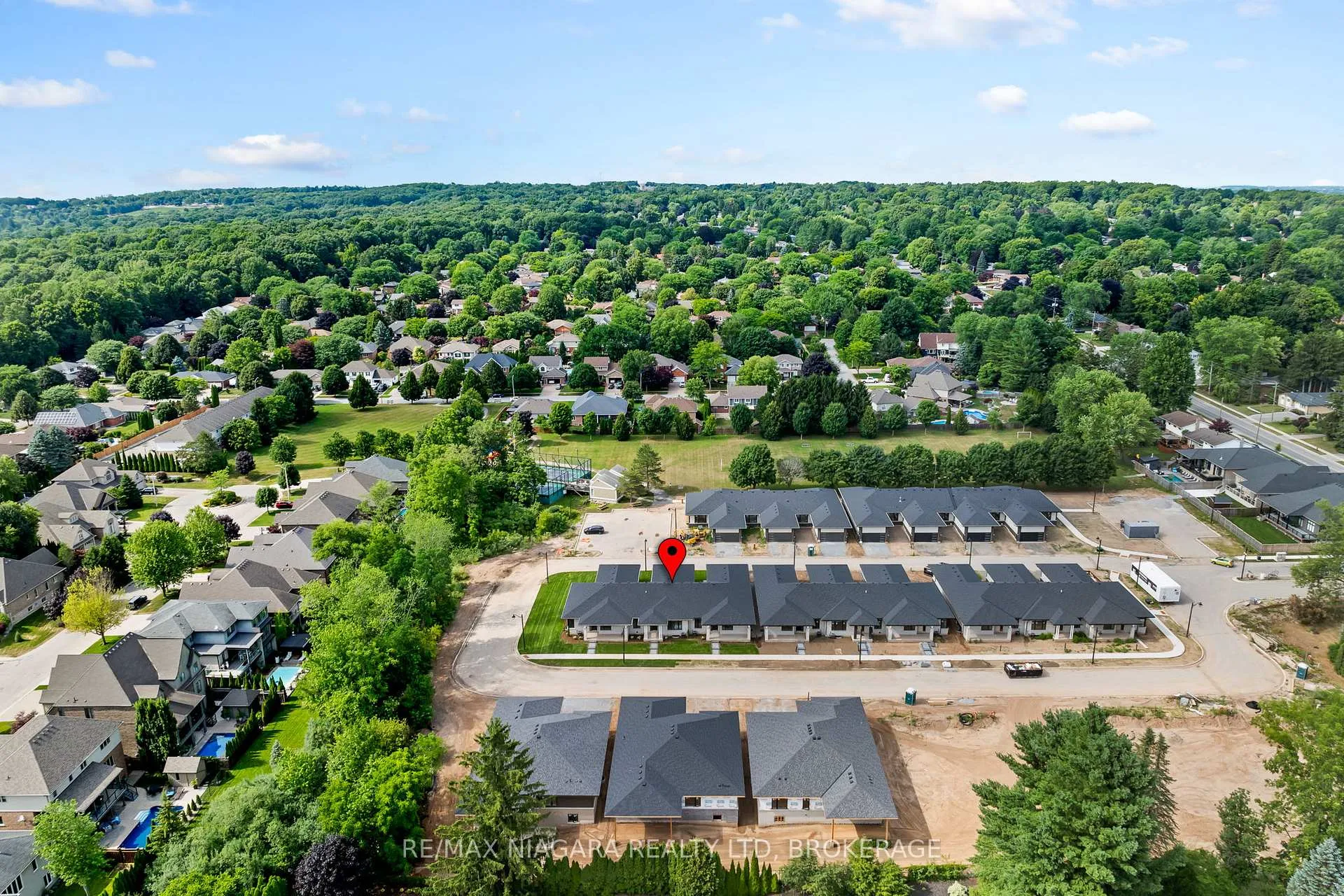 Photo 32 of 18 Accursi Crescent, Pelham, Fonthill — HOMEH